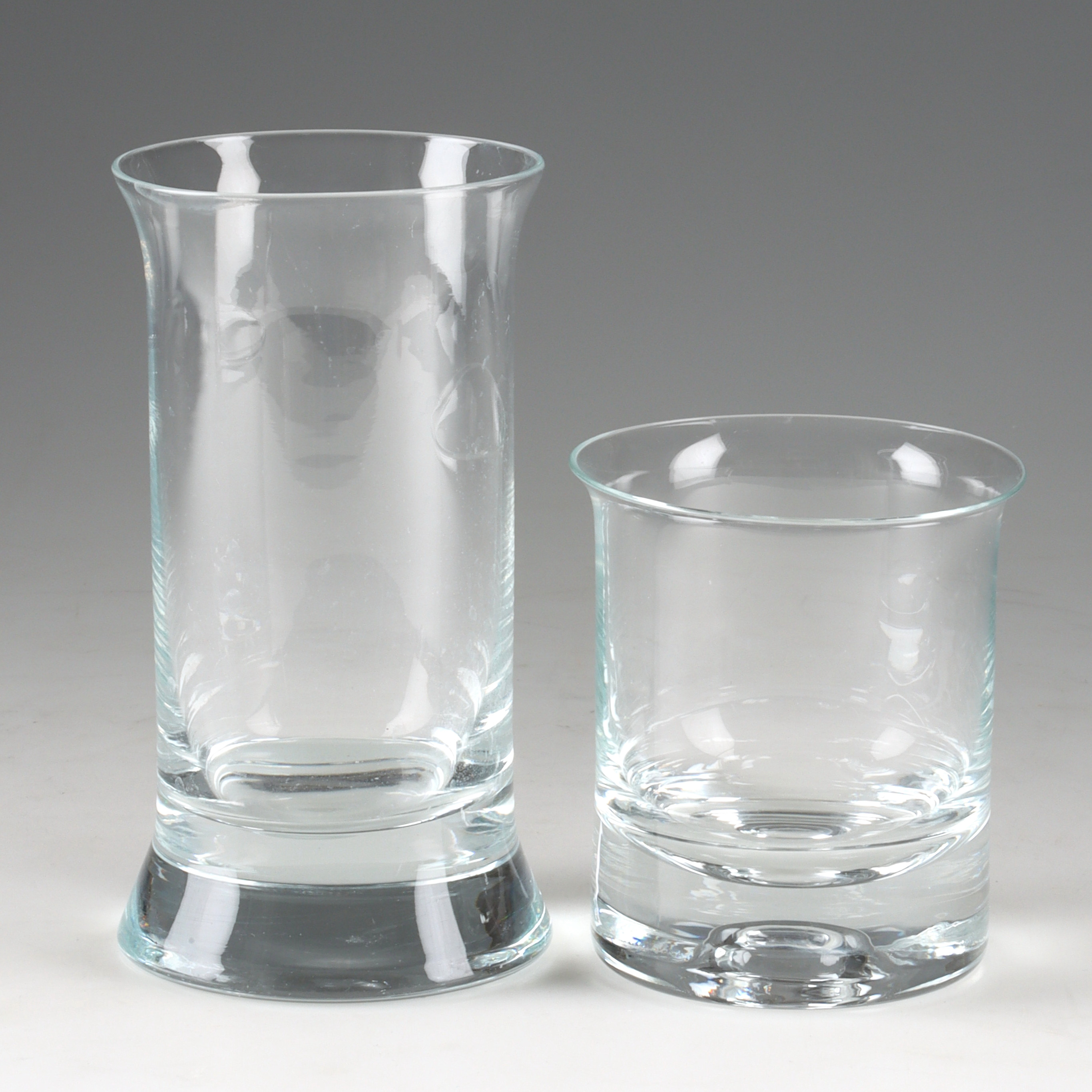 GLASSERVISDELAR, 13 st, glas, 1900-talets andra hälft.