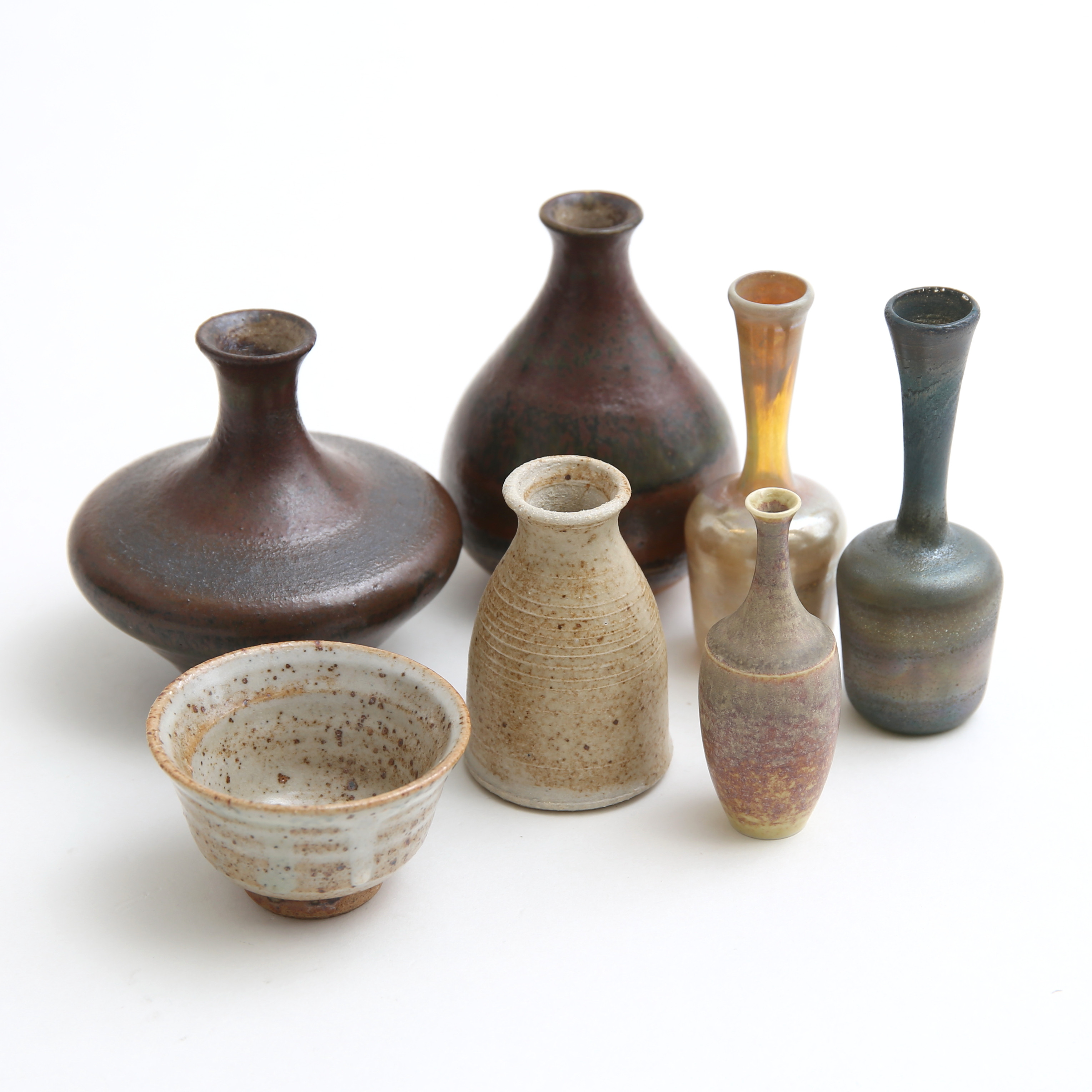 MINIATYRER, 7 st, stengods/glas, bla Mats Birgersson, Töreboda.