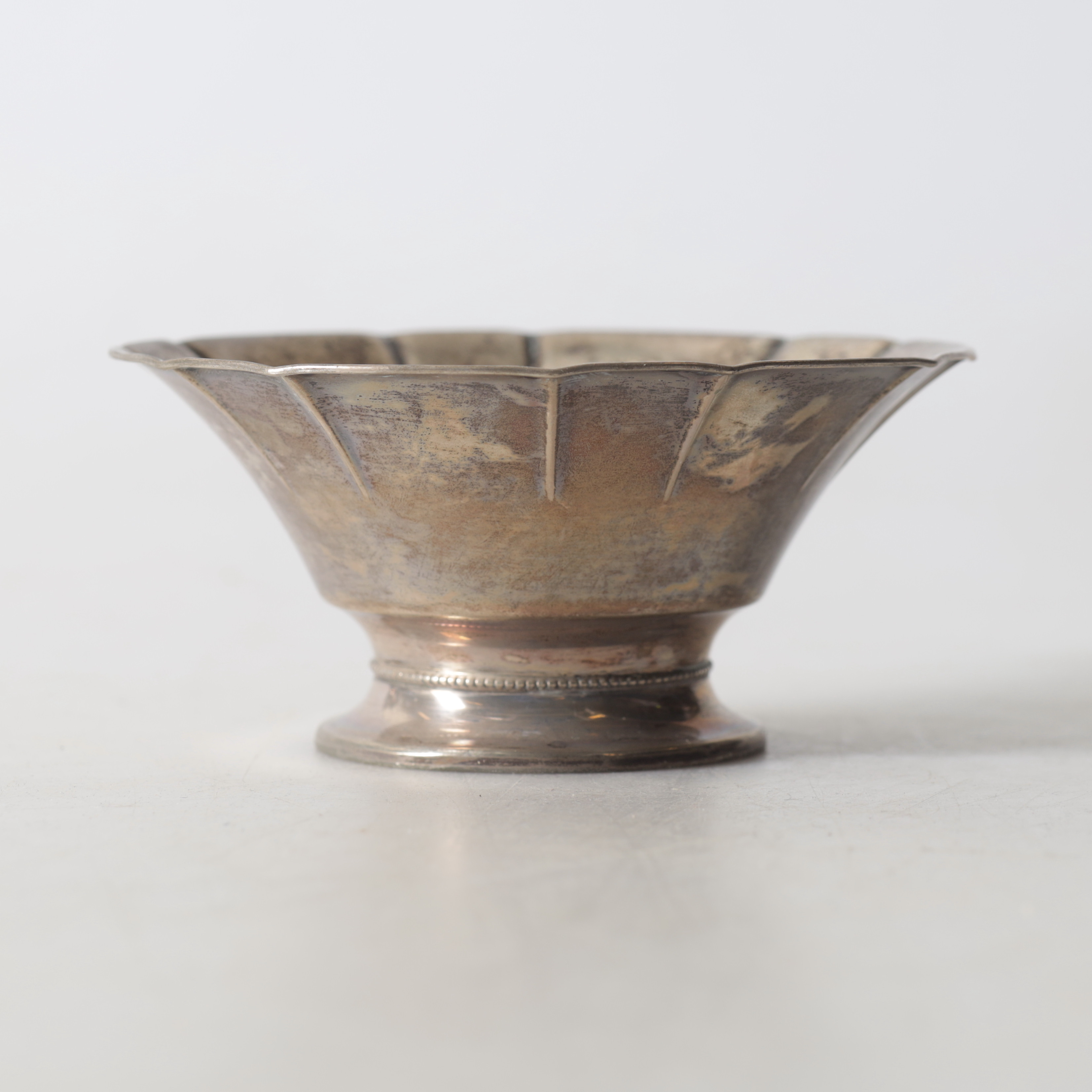 SKÅL, silver, C.G Hallbergs Guldsmeds A.B., Stockholm, 1933. Totalvikt ca 58,1 gram.