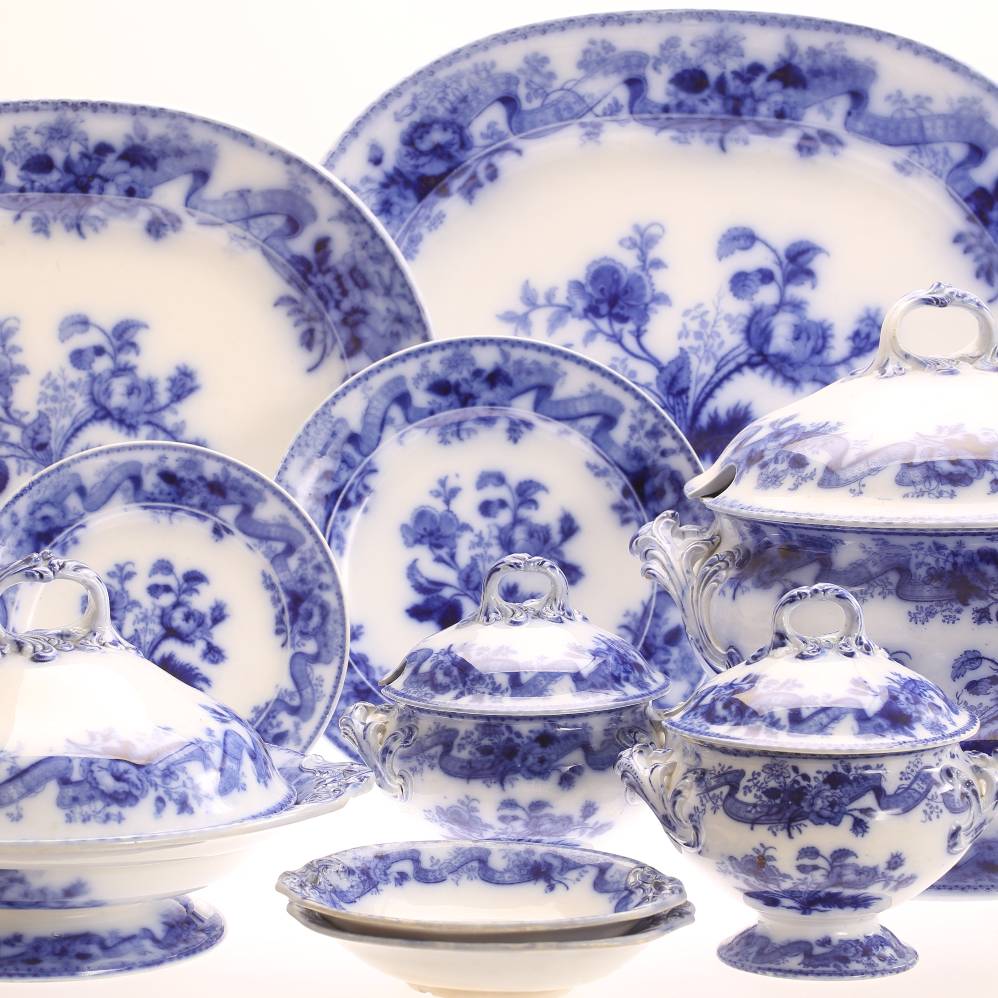 MATSERVIS, 91 delar, flintgods, "Bouquet", Wedgwood, England.