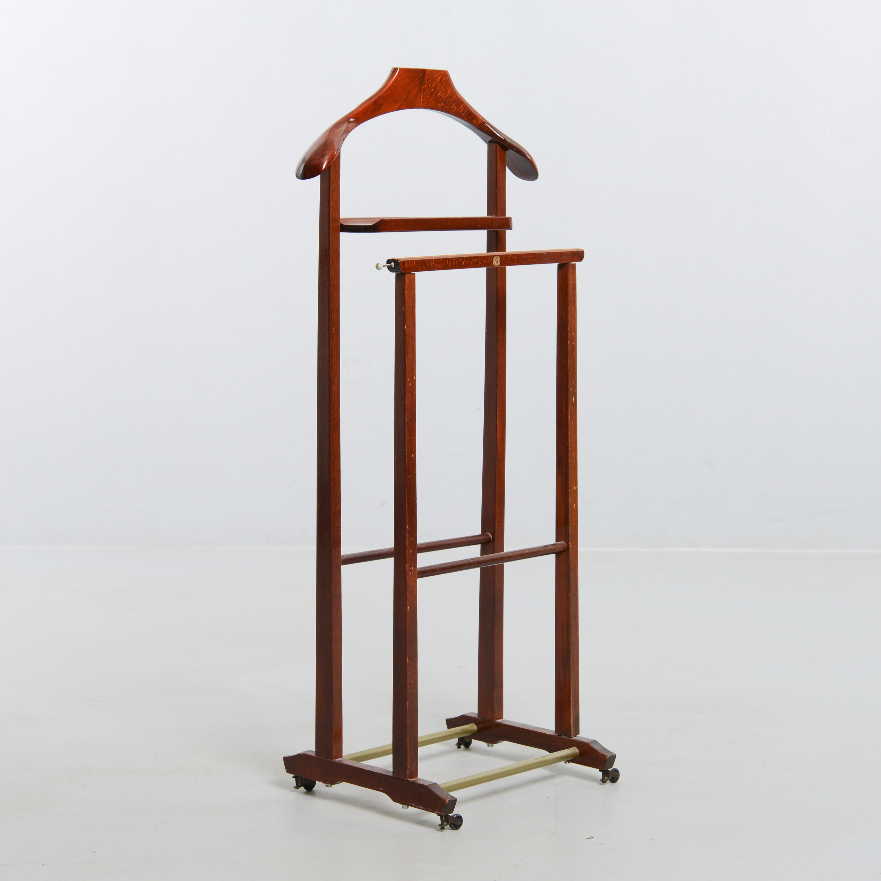 FRATELLI REGUITTI. Herrbetjänt, Italien, 1900-talets andra del.