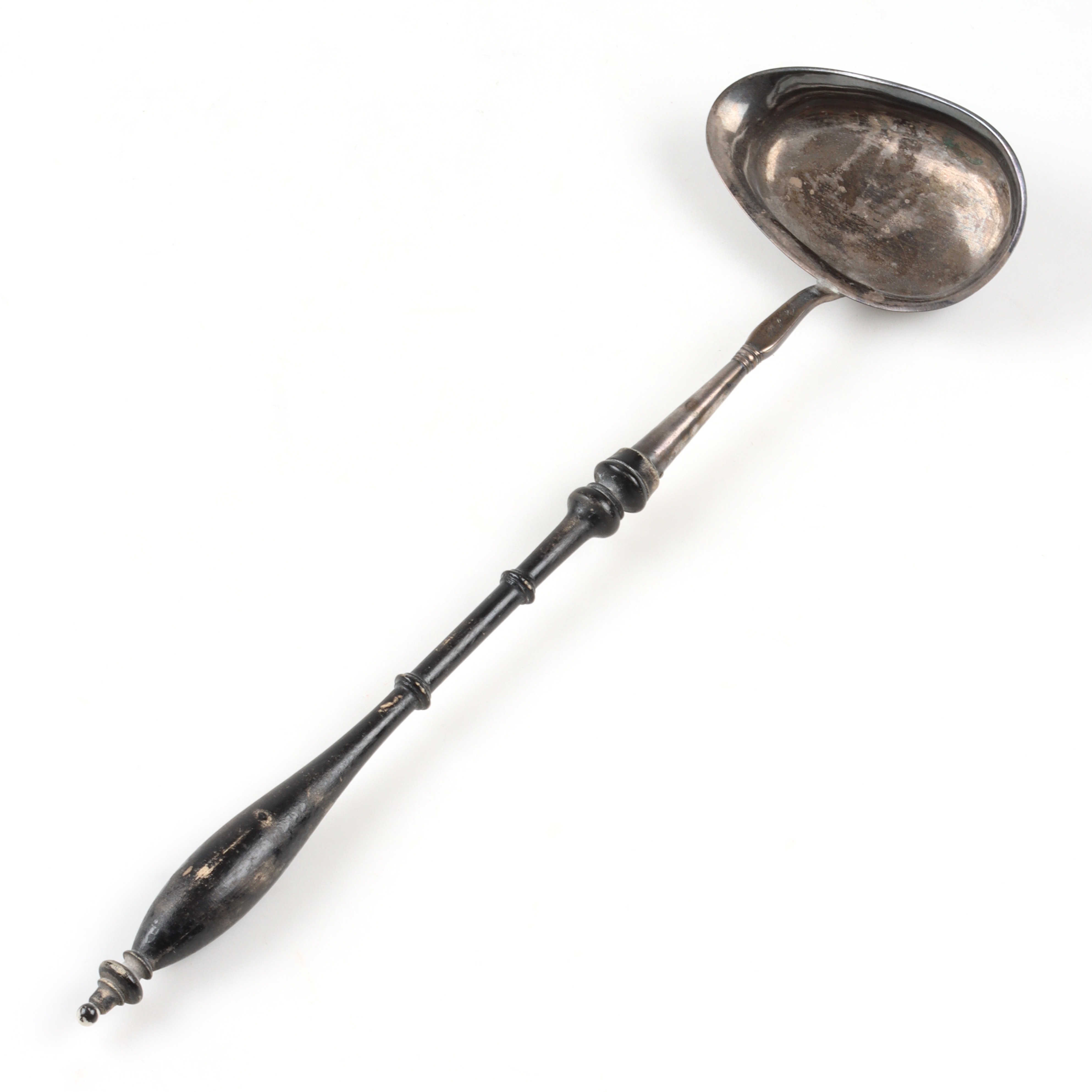 SOPPSLEV, silver med svärtat handtag, 1902.