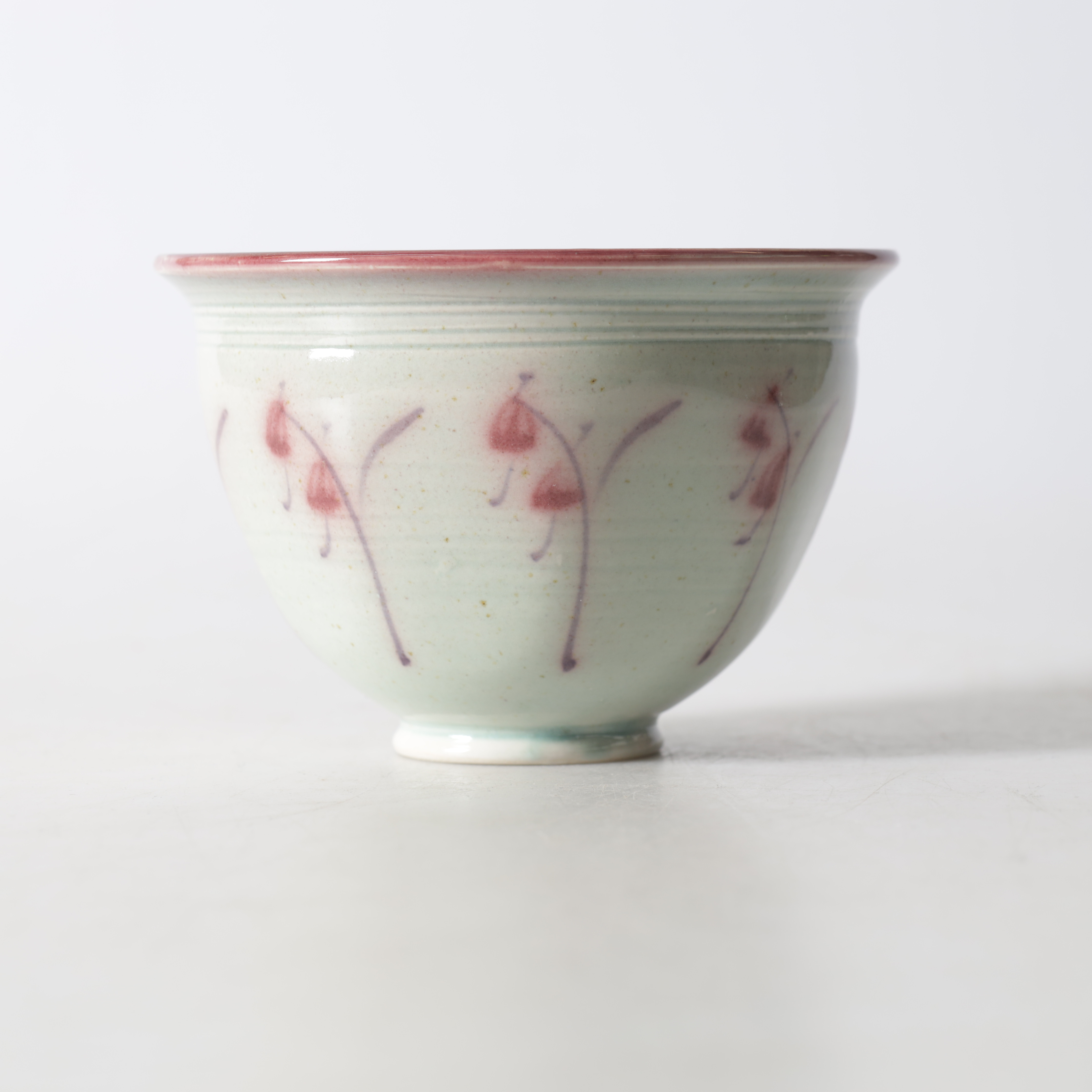 KERSTIN DANIELSSON. Skål på fot, keramik, 1063/1200, signerad.