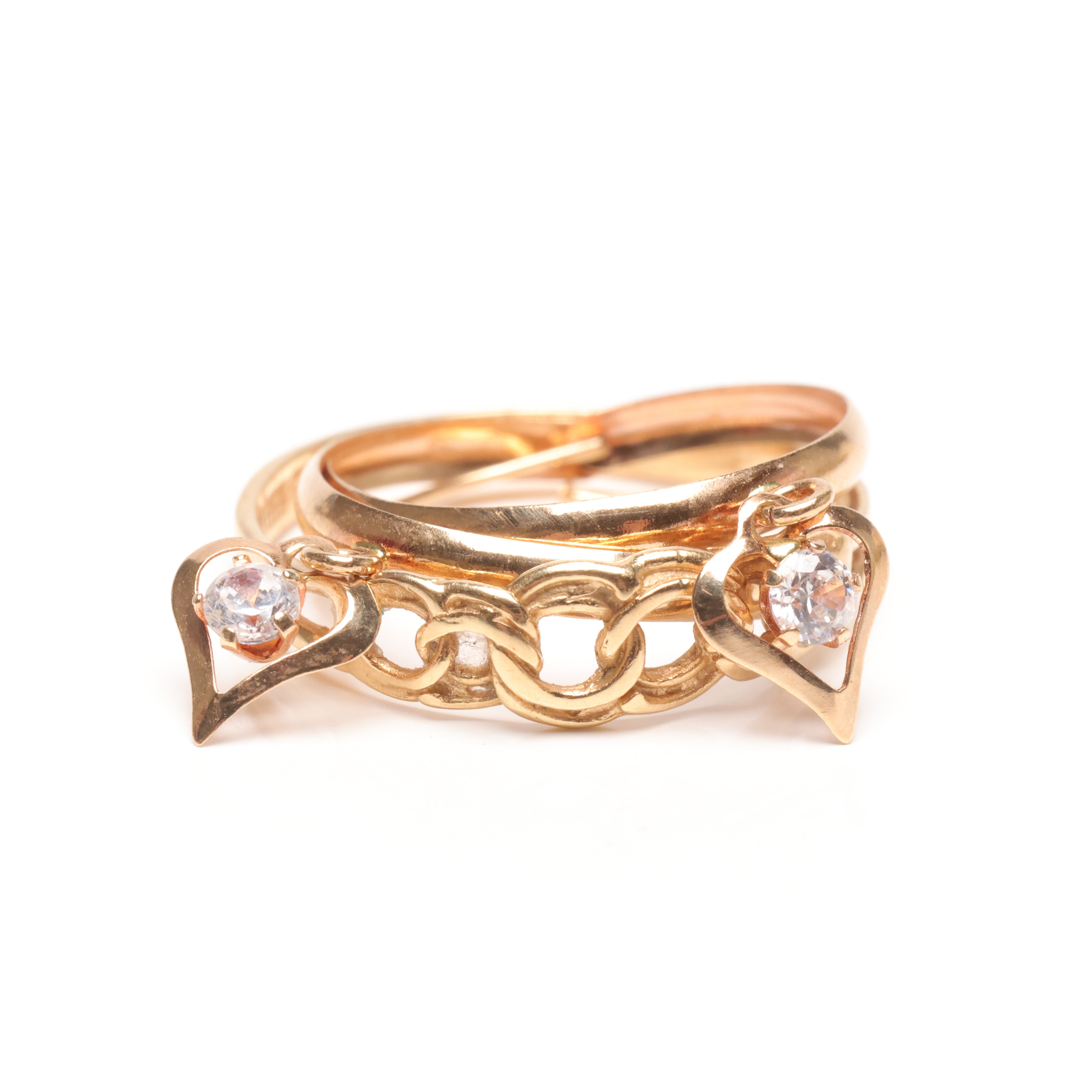 ÖRHÄNGEN 2 st samt RING ''Bismarck'', 18k guld totalvikt ca 1,5 g.