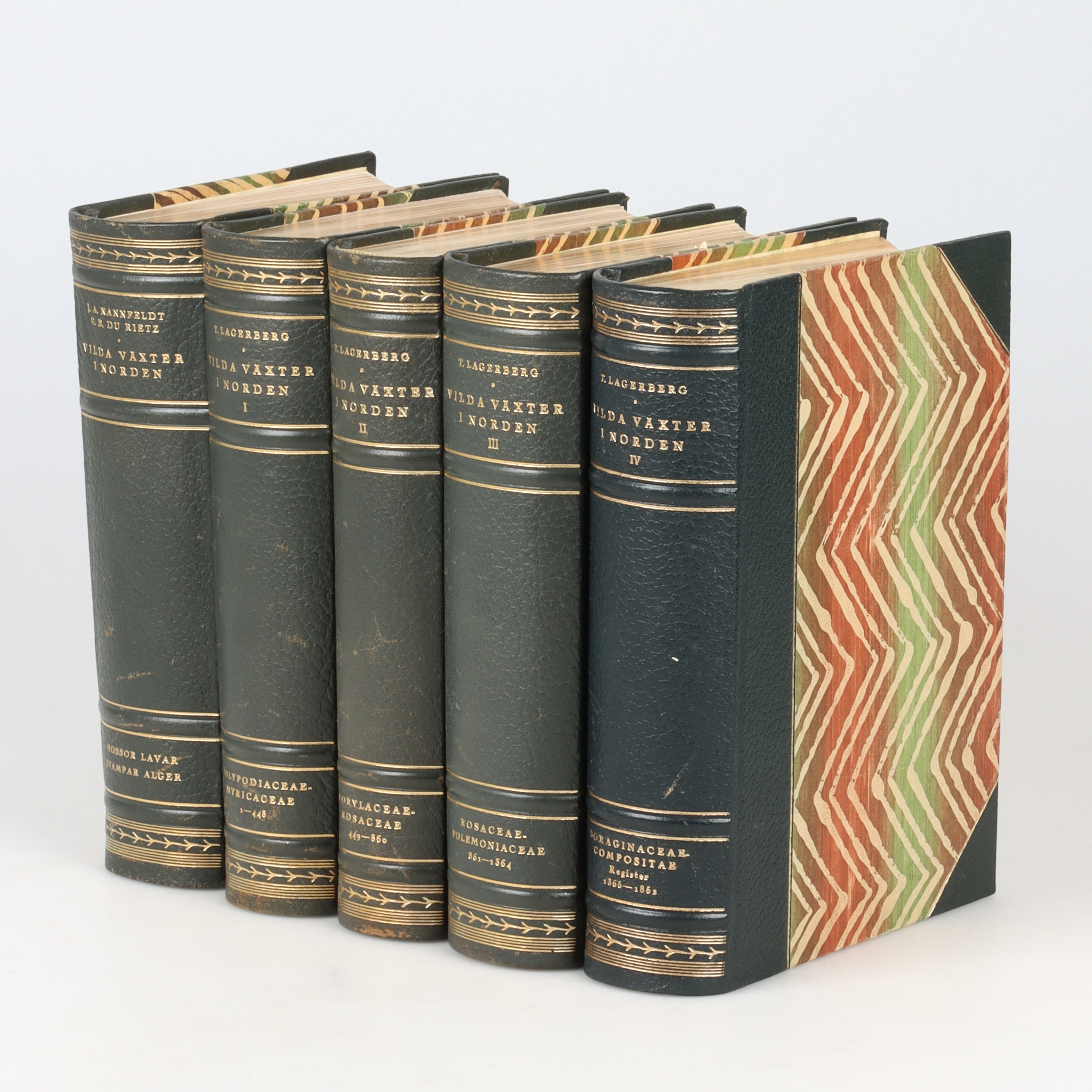 VILDA VÄXTER I NORDEN, 5 volymer, bl.a. Torsten Lagerberg, Bokförlaget natur och kultur, 1949.