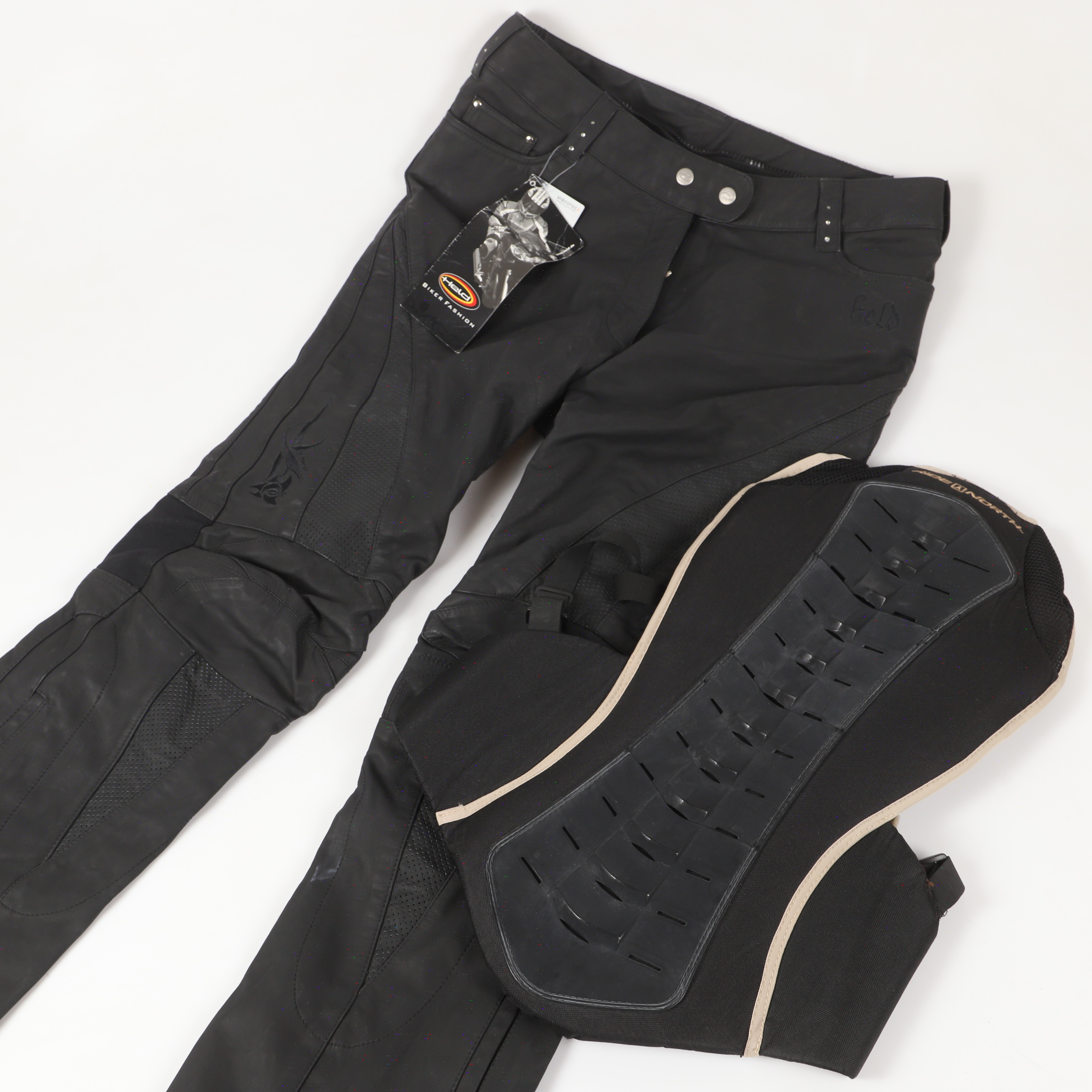 MC-BYXOR OCH RYGGSKYDD, läder/plast m. m., Held/Ride North.