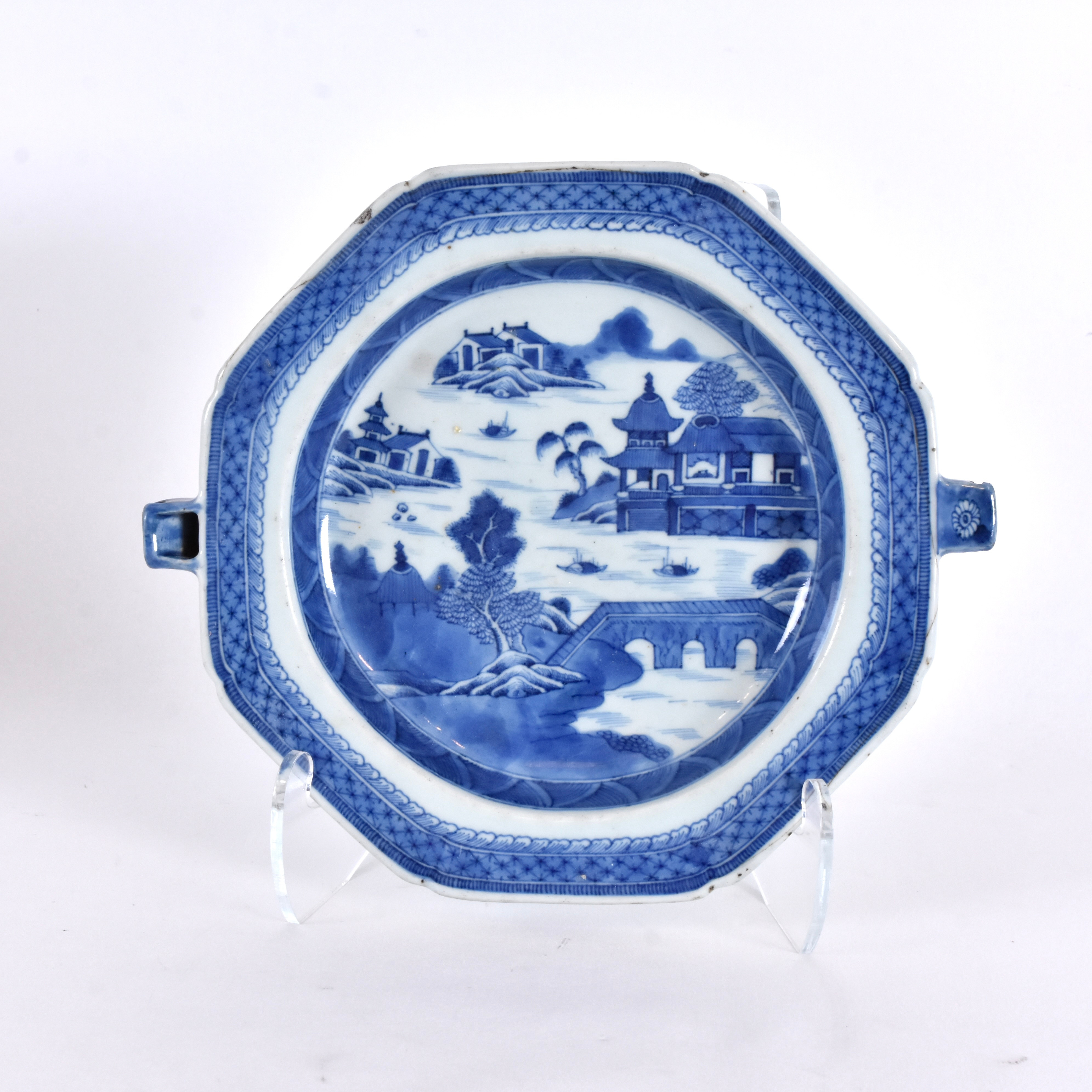 VÄRMETALLRIK, porslin, Kina, Qianlong (1736-95).