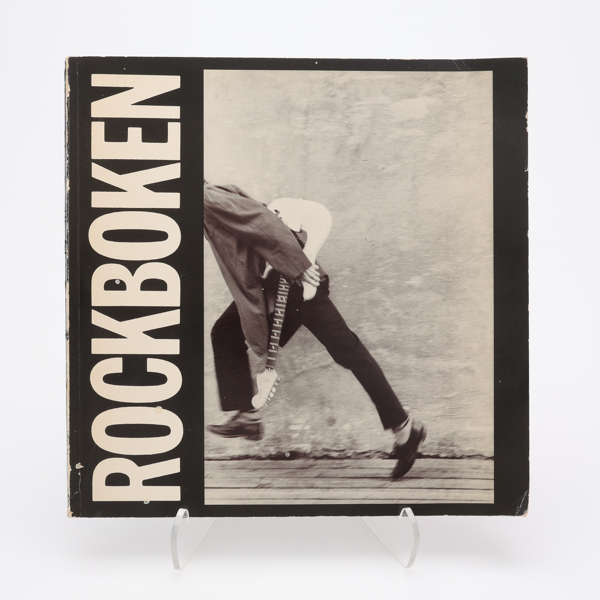 FOTO. ROCKBOKEN 1984 MED FOTOGRAFIER AV JOAKIM STRÖMHOLM, MATS BÄCKER, LARS TORNDAHL OCH TOMMY. NILSSON.