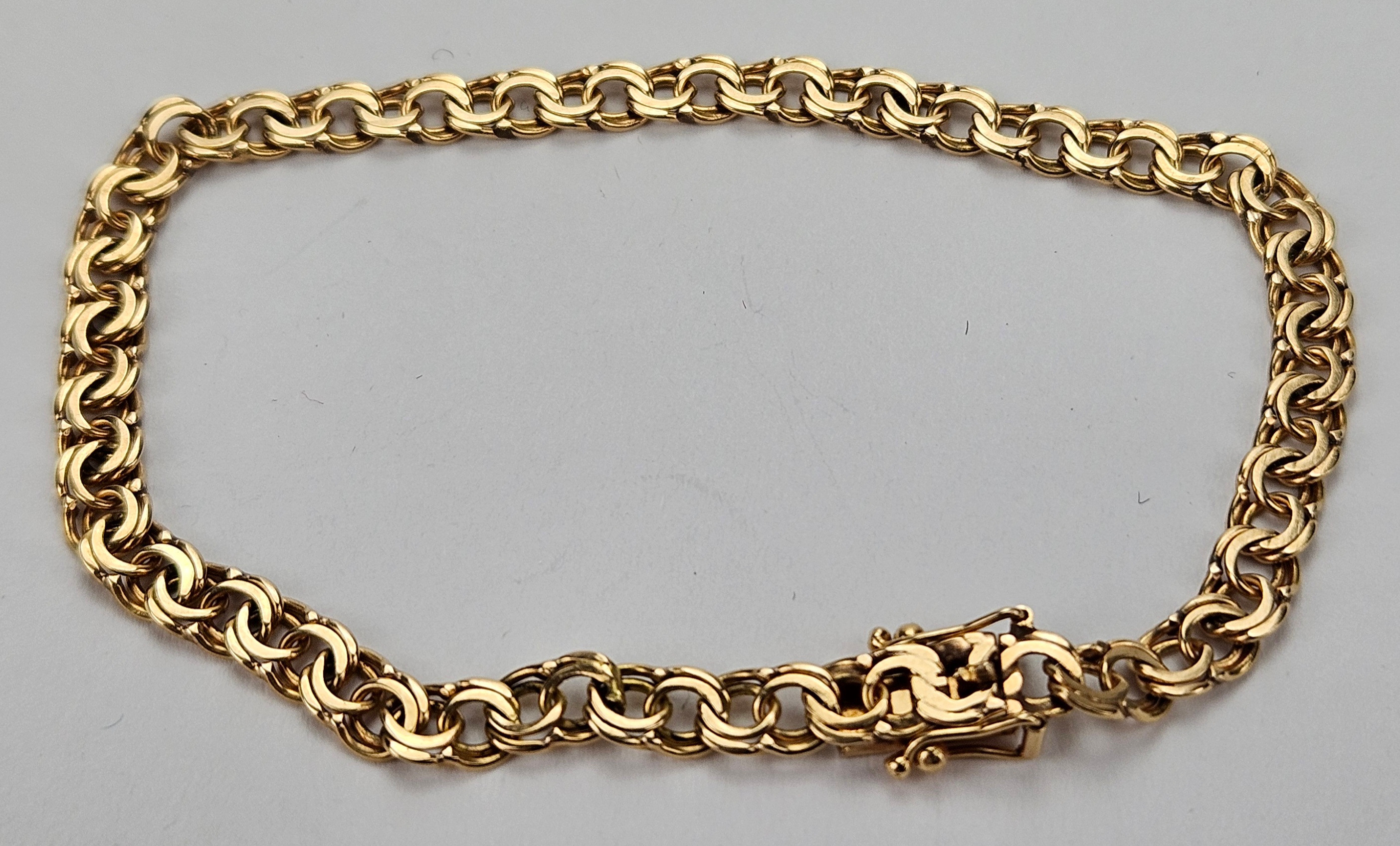 ARMBAND, "Bismarck", guld, EVJ, Sala 1967, vikt ca. 5,7 gram.