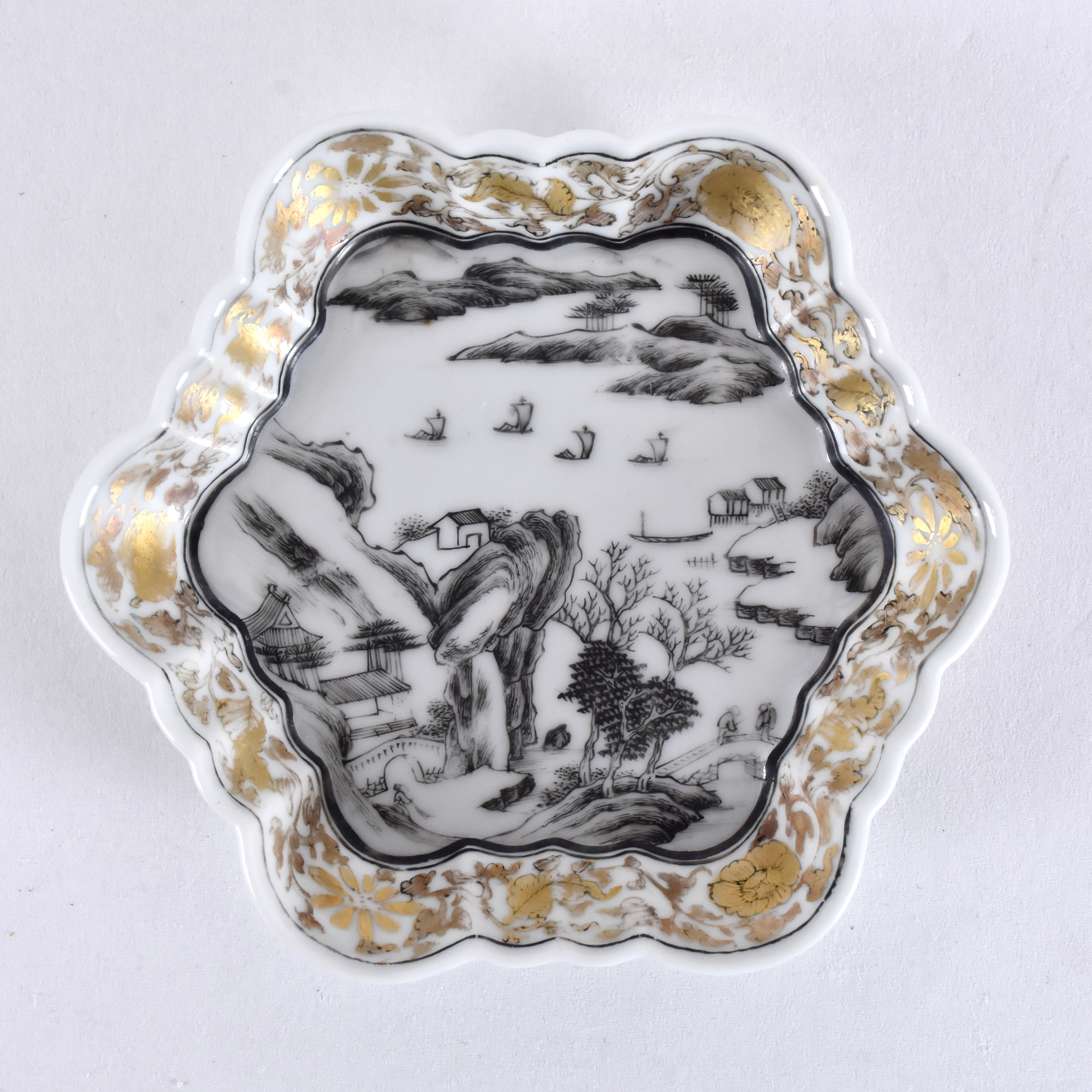 SKEDFAT, porslin, Kina, antagligen Yongzheng (1722-35).