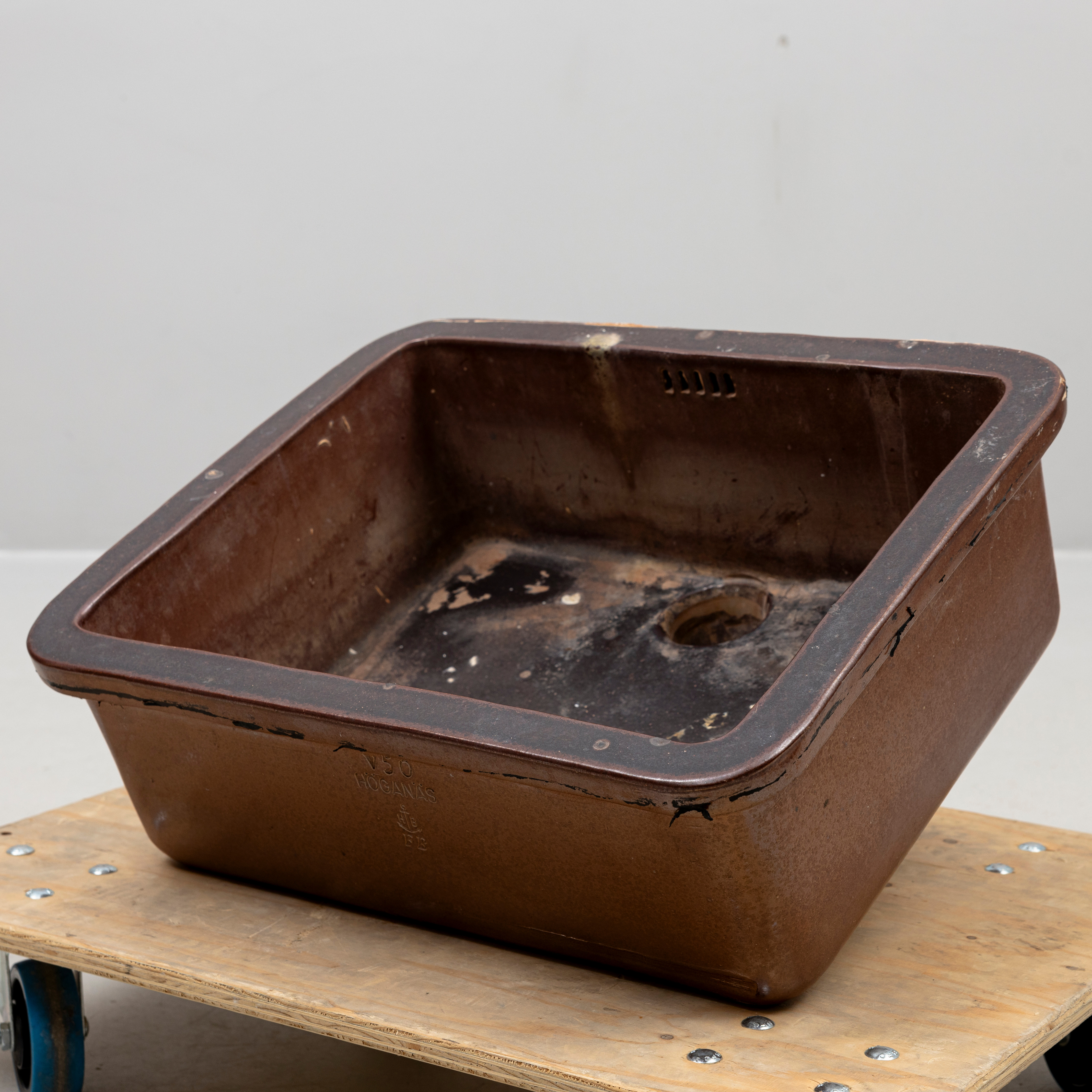 TVÄTTKAR, Höganäs, modell V50, saltglaserat stengods, 1900-talets andra hälft.