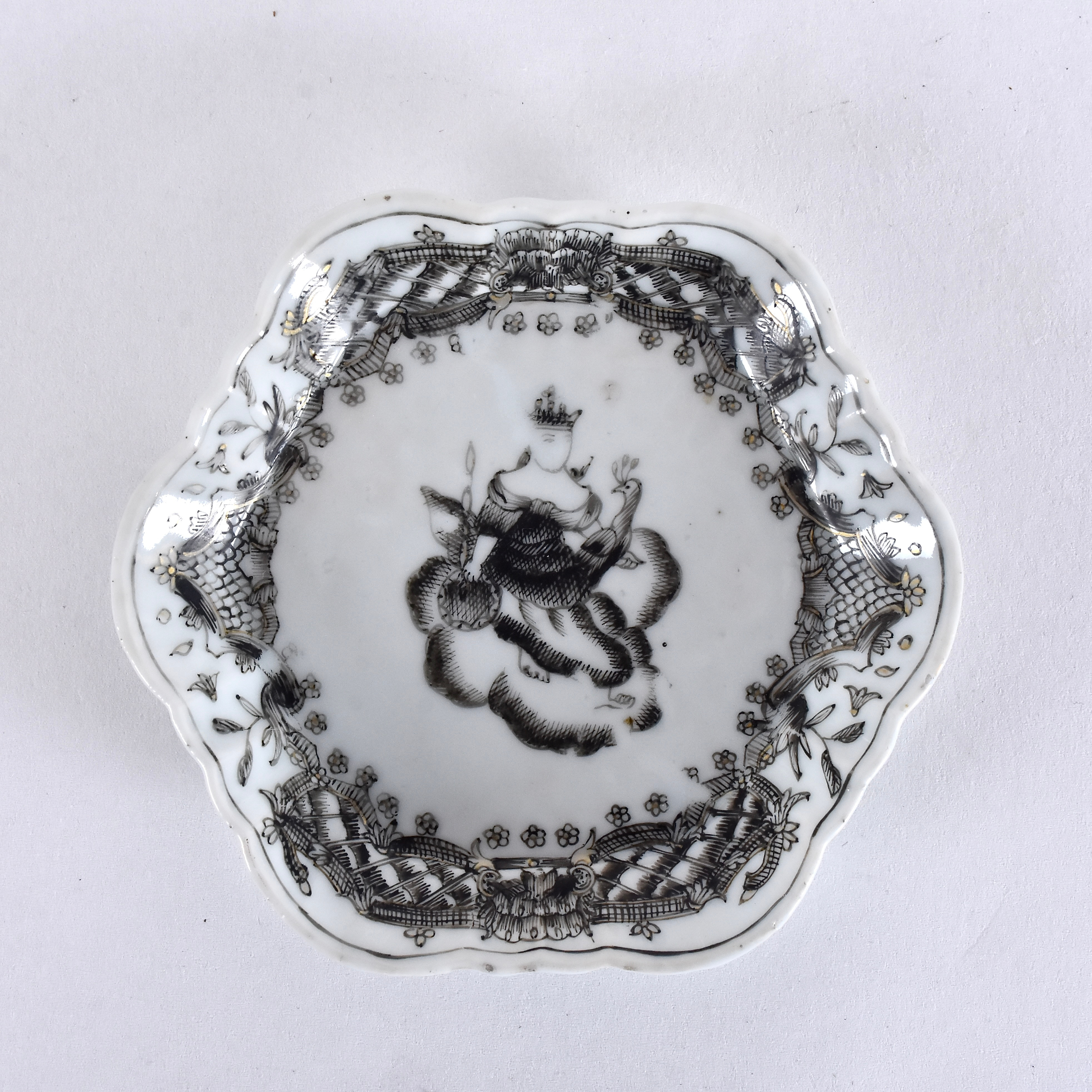 SKEDFAT, porslin, Kina, antagligen Yongzheng (1722-35).