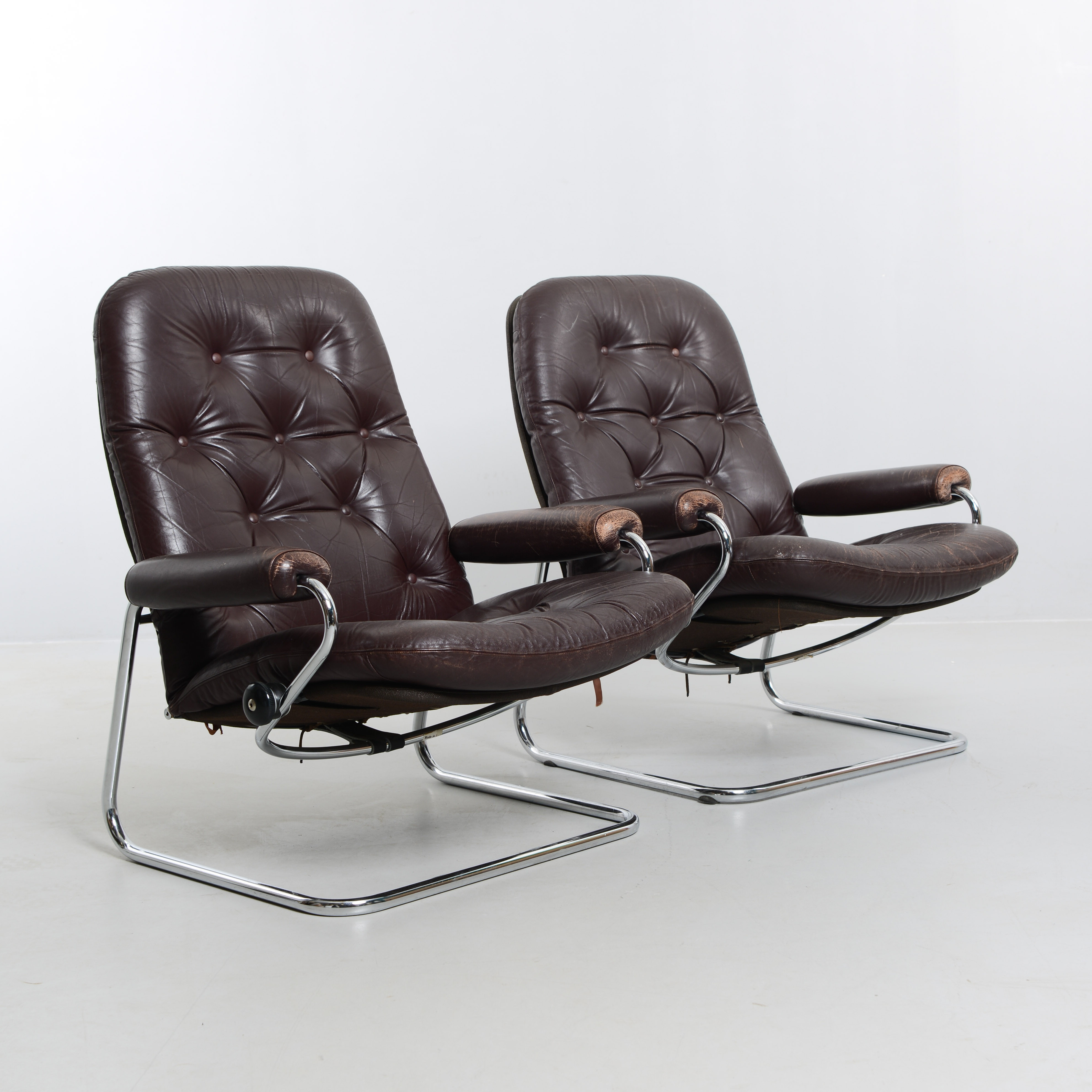 FÅTÖLJER, 2 st, 1970-tal.