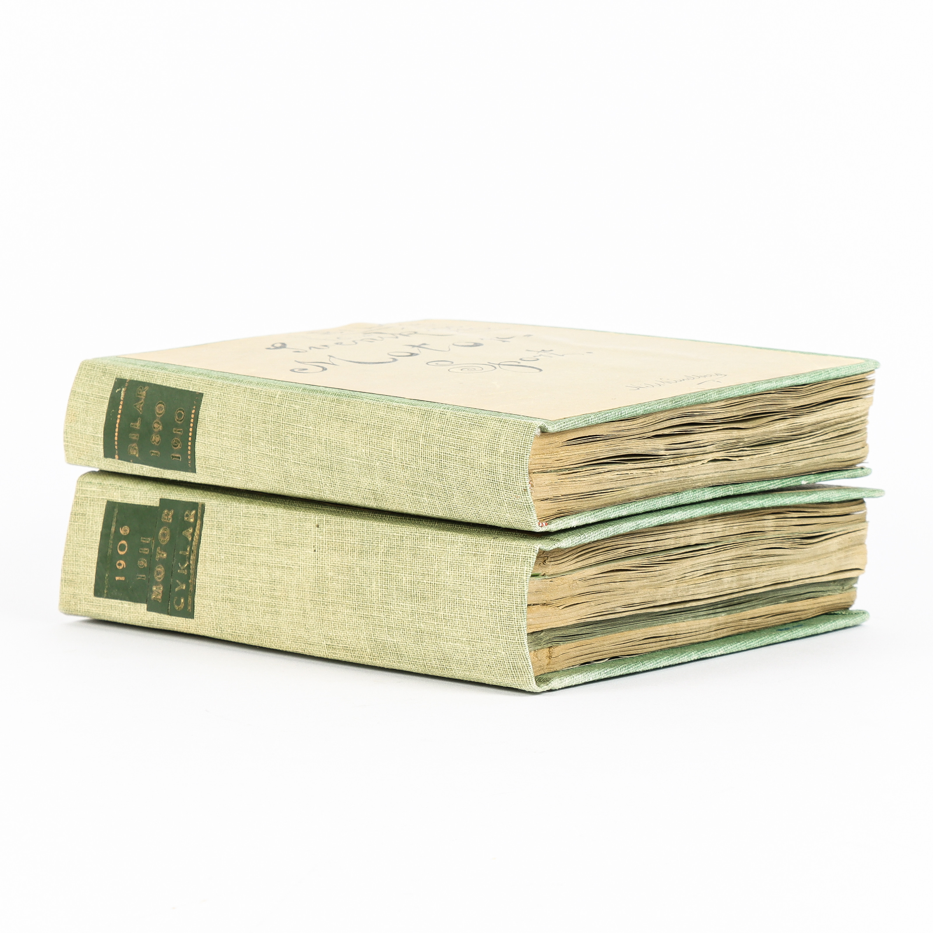 ALBUM 2 stycken med äldre samlarbilder, bilar och motorcyklar.