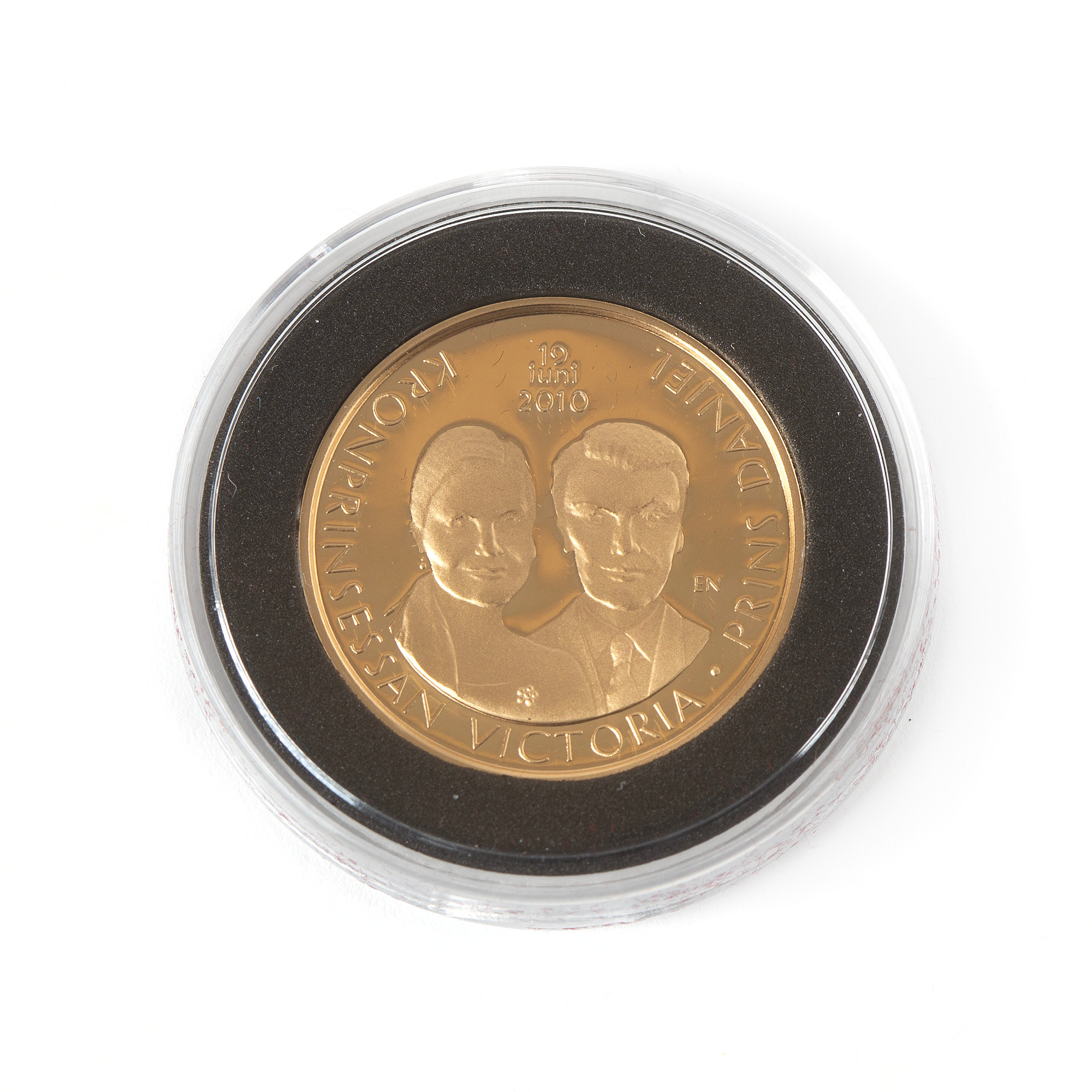 MYNT, 21,6K guld, 4000 kr, Kronprinsessan Victoria & Prins Daniel 2010.