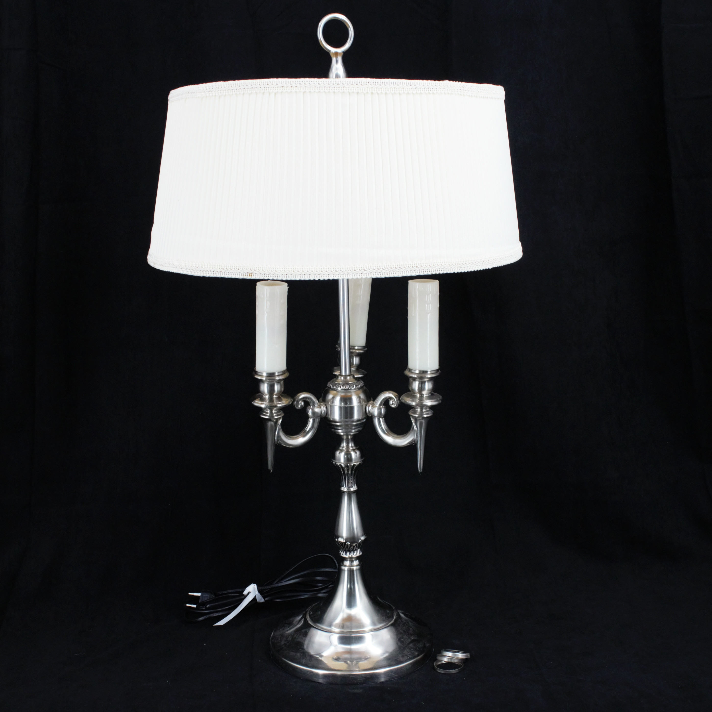 BORDSLAMPA, vitmetall, 3 ljuspunkter, nutida.