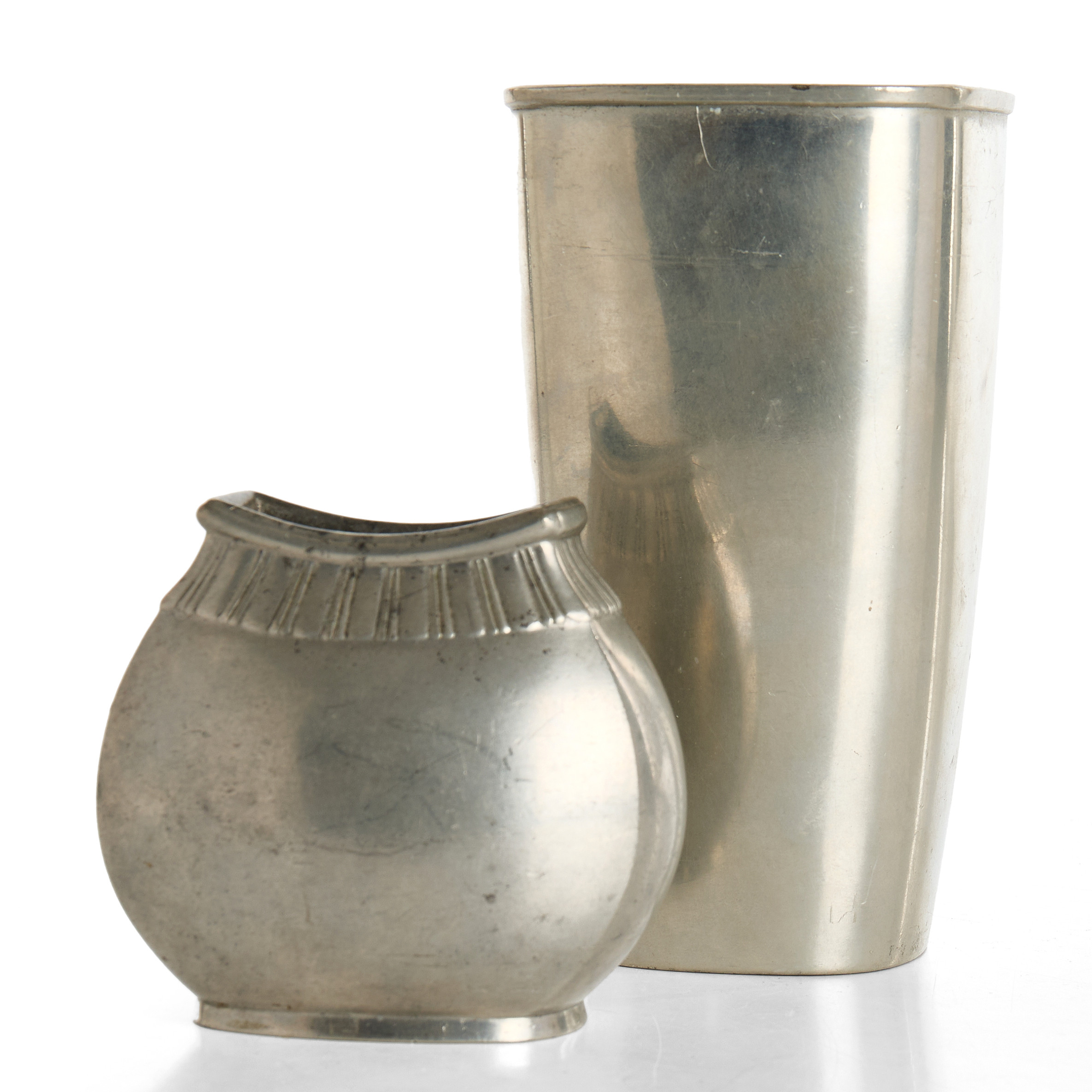 JUST ANDERSEN (Danmark, 1884–1943), Vaser, 2 st, tenn, 1930/40-tal. Scandinavian Modern.