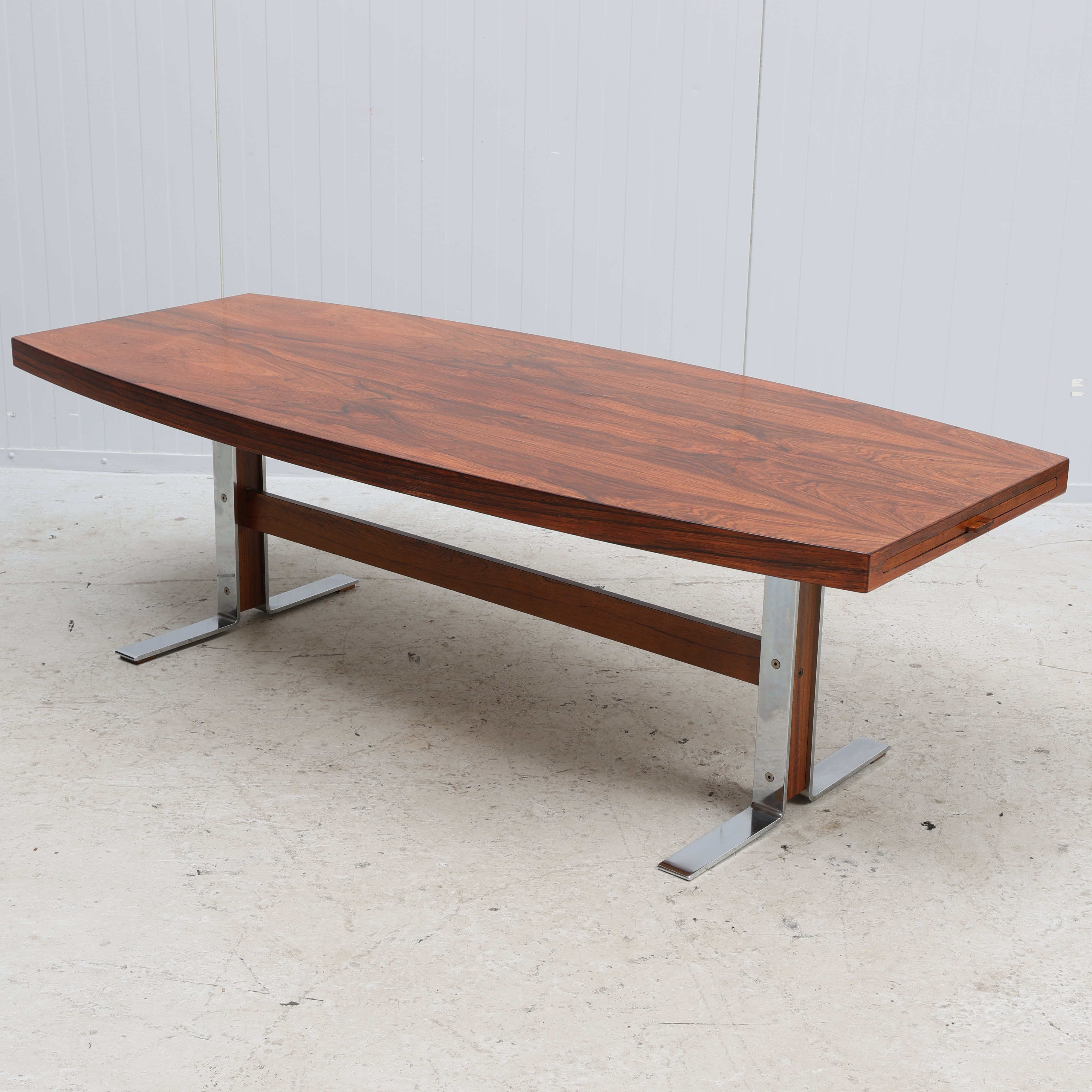 JOHANNES ANDERSEN. Soffbord, kromat stål & Jakaranda, Trensum.