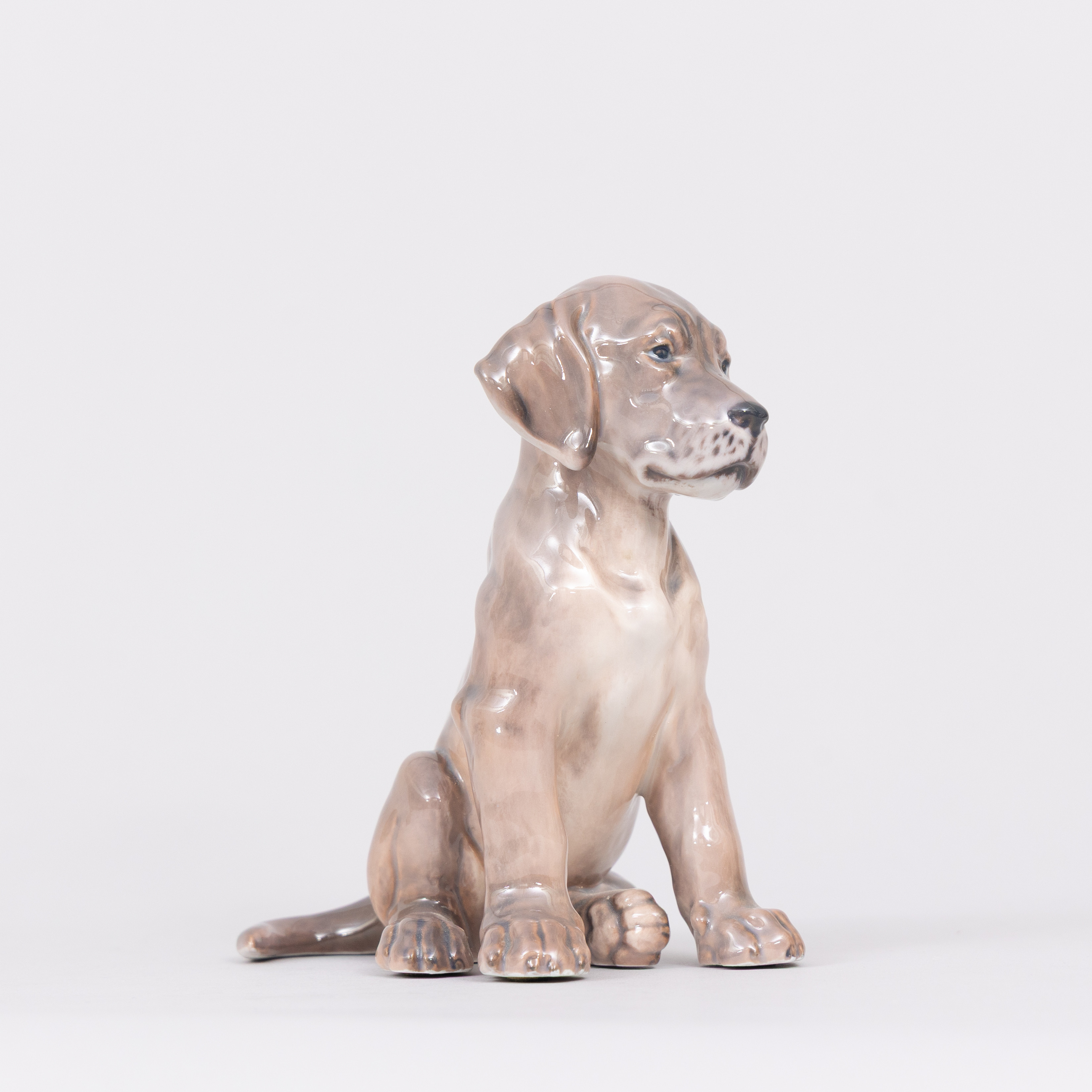 FIGURIN, Broholmervalp, porslin, Dahl Jensen.