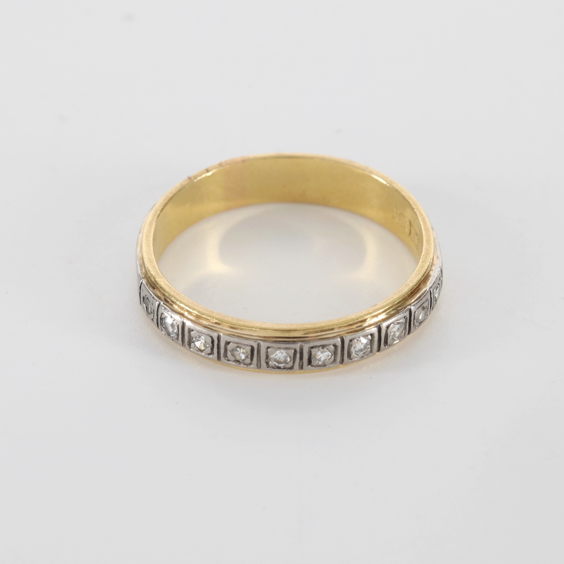 ALLIANSRING 0,15ctv, 18K röd- och vitguld, 1960.