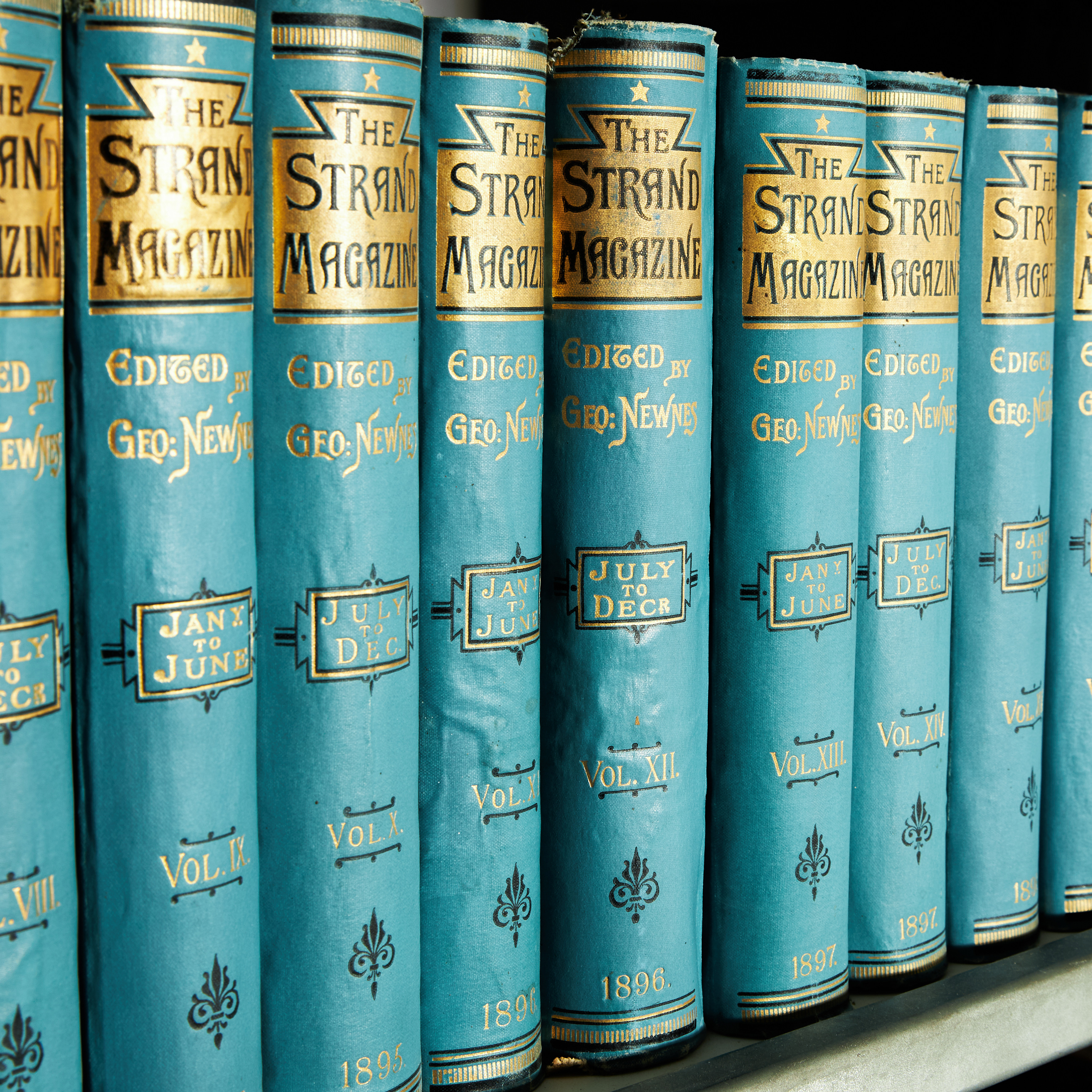 THE STRAND MAGAZINE, CONAN DOYLE / SHERLOCK HOLMES, PROVENIENS CRONSTEDT, 56 VOLYMER.