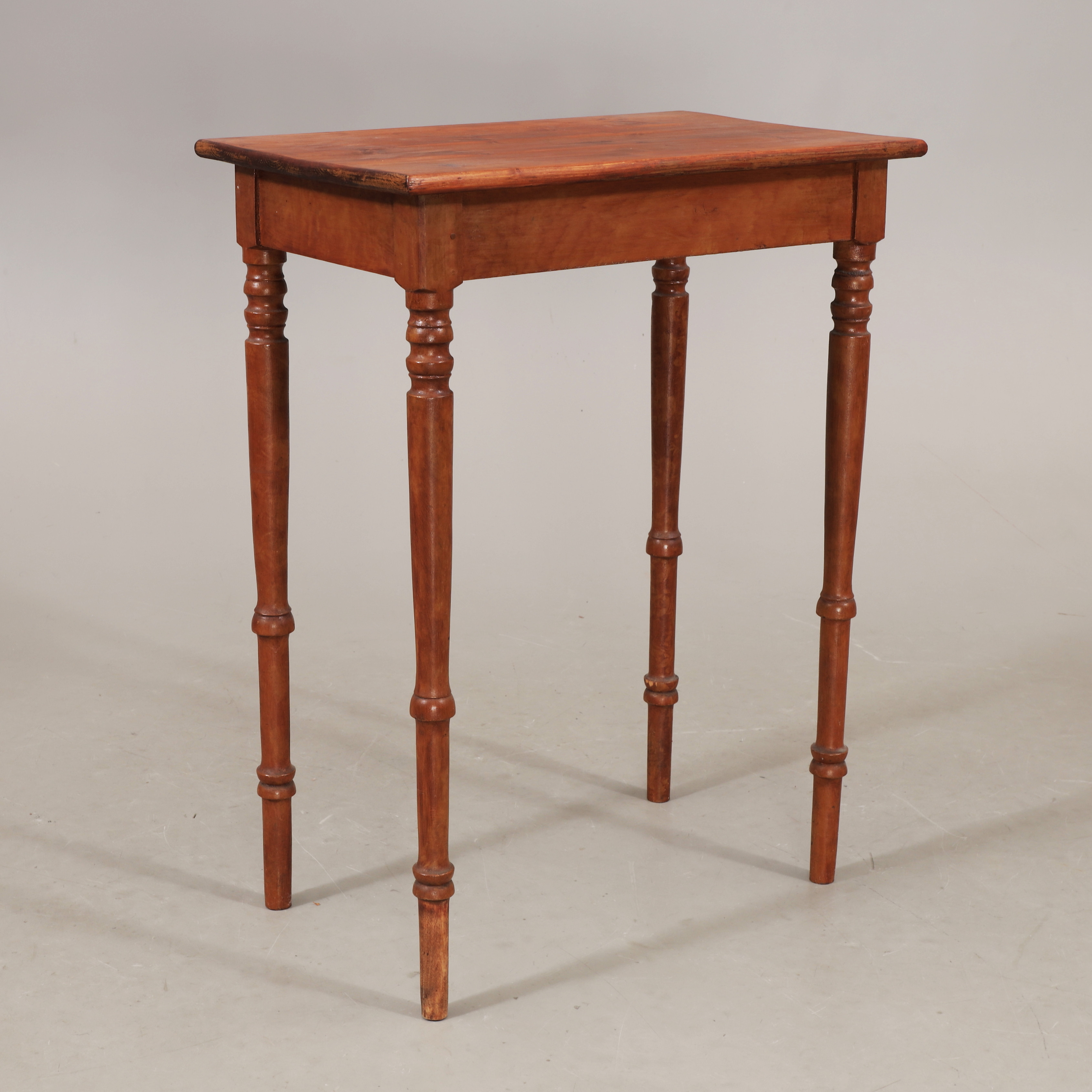 FÖNSTERBORD, furu, 1900-talets första del.