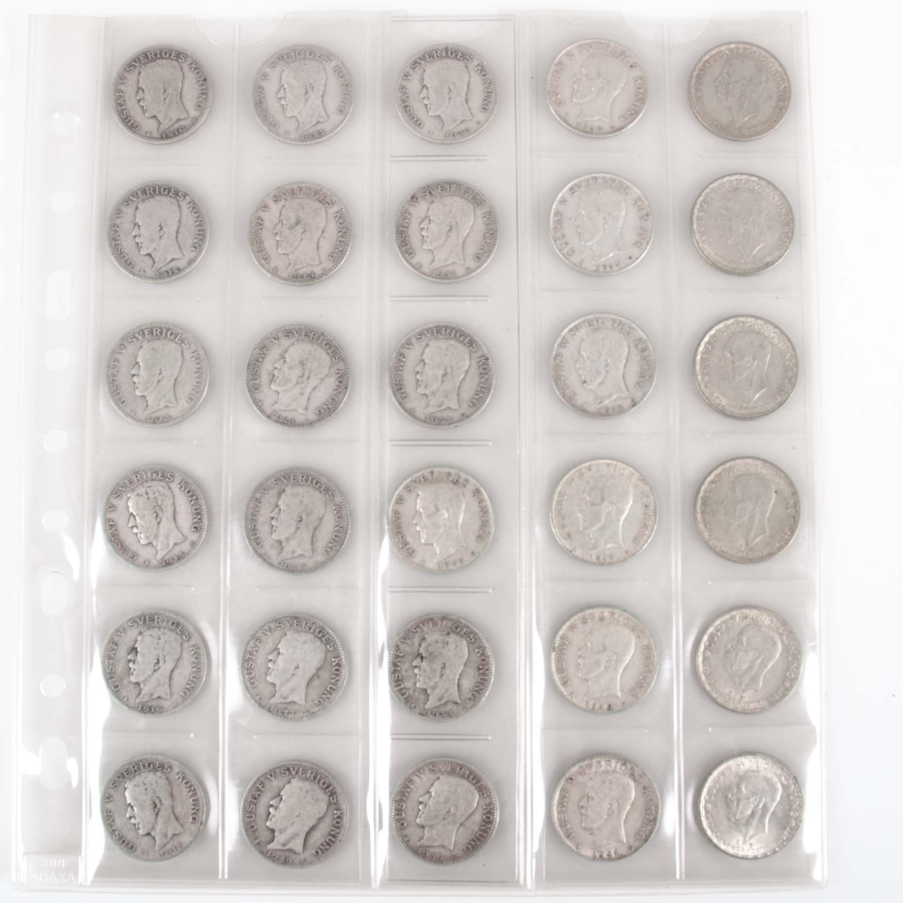 MYNT. Sverige 1 kr silver 80 samt 40 % silver 30 st.