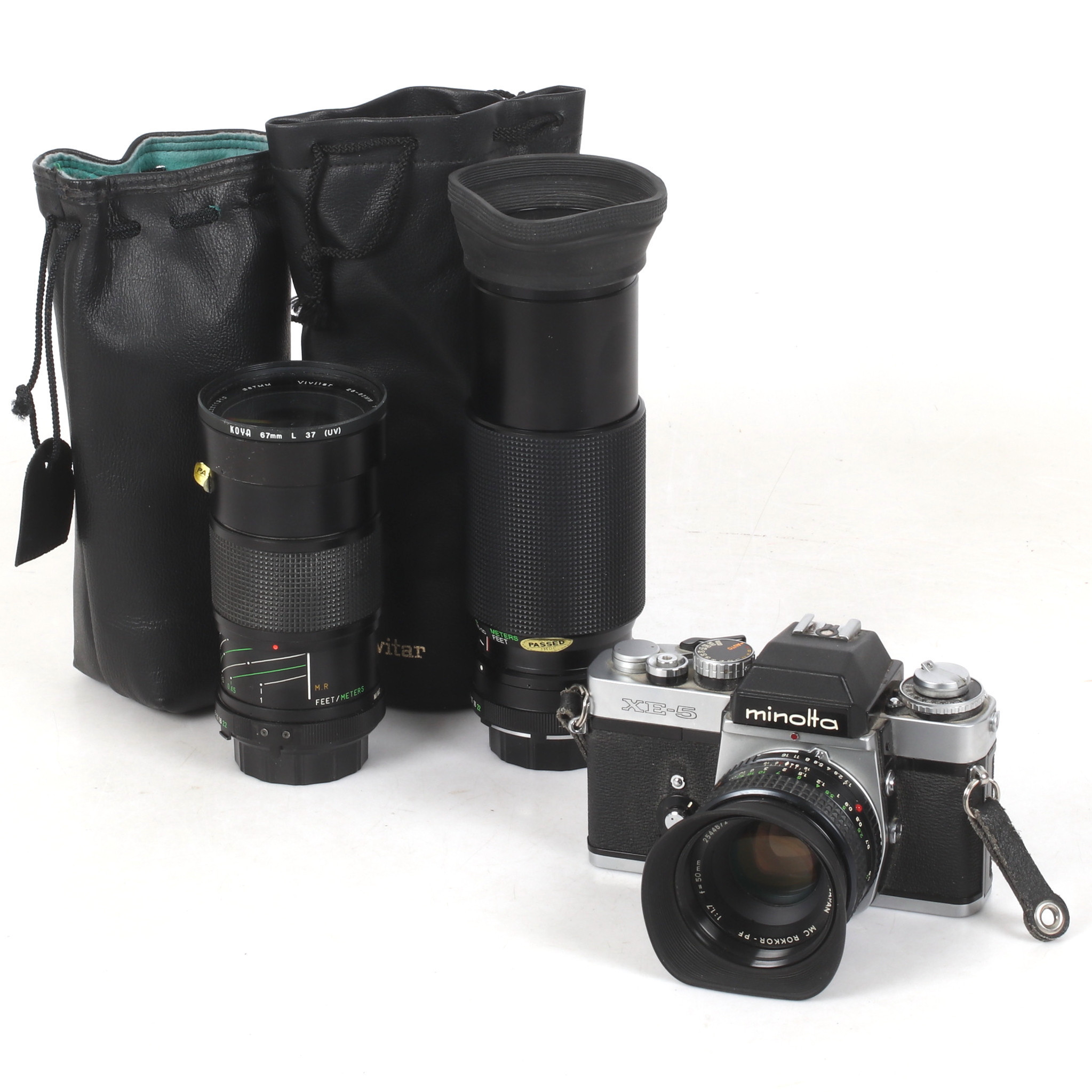 KAMERA, 35mm, Minolta XE-5 med 3 objektiv bland annat Vivitar 28-85 mm 1:2.8-3.8, 1900-talets andra hälft.
