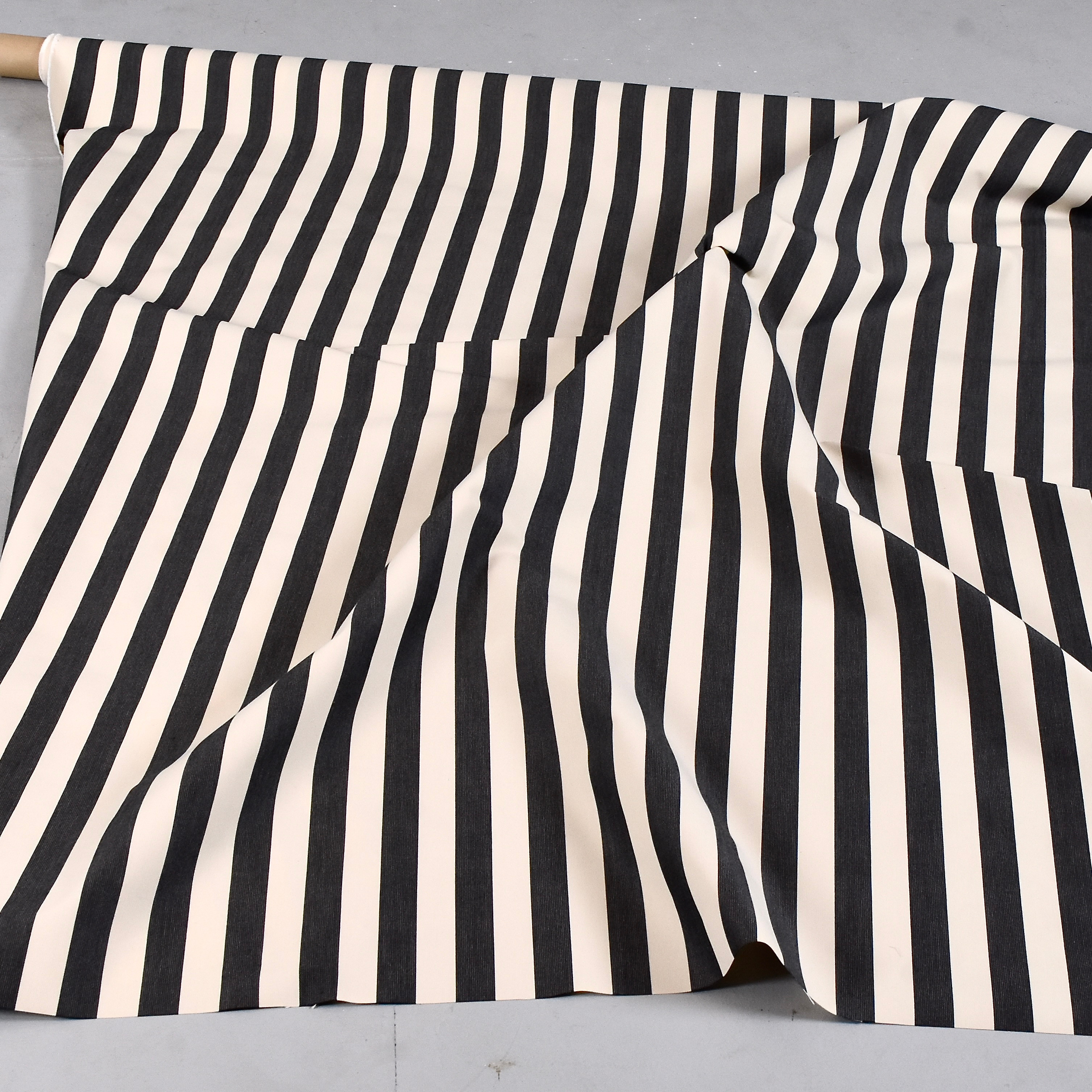 MÖBELTYG, Svenskvävt, 2,65+1,10 meter.