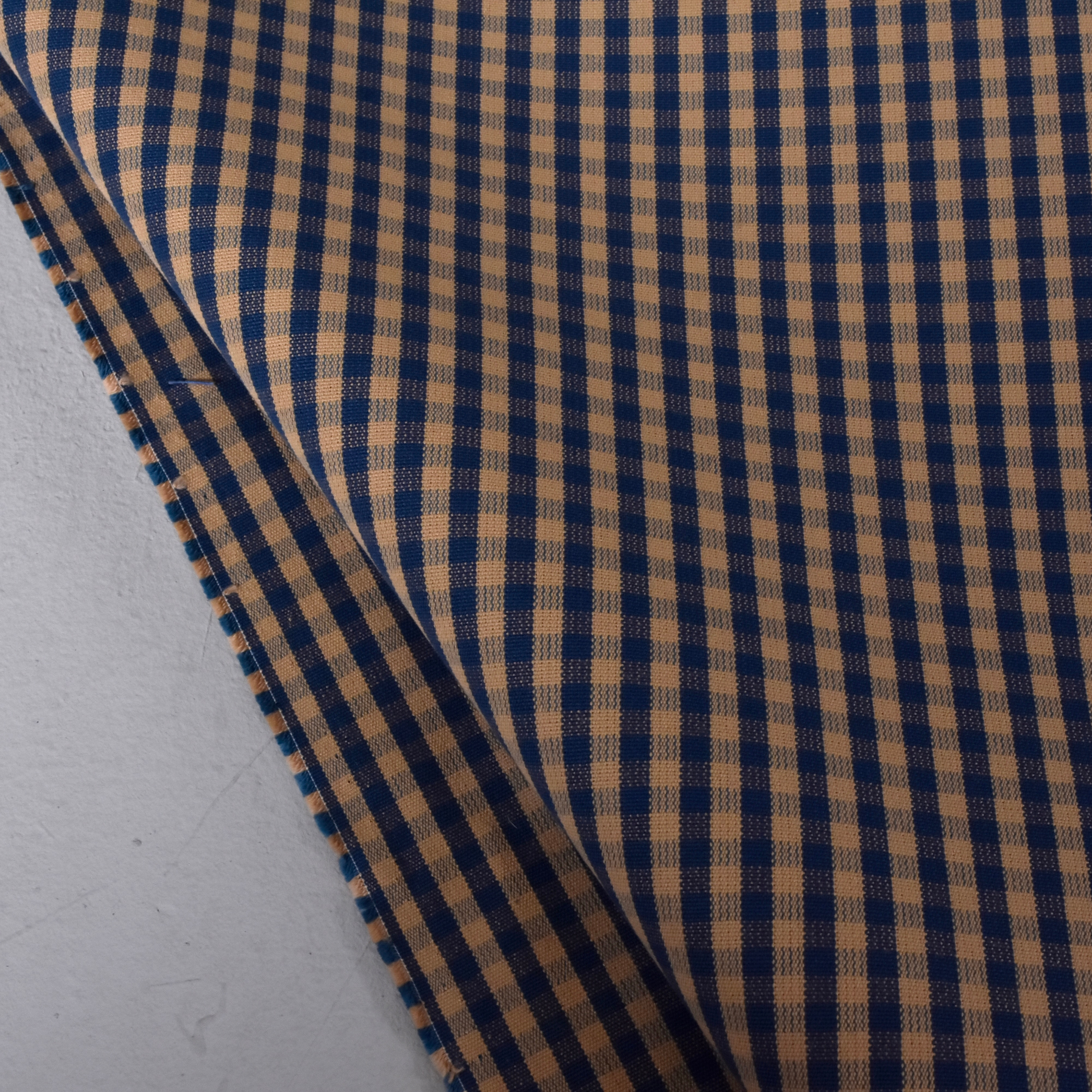 MÖBELTYG, Svenskvävt, 2,,50+1,60 meter.