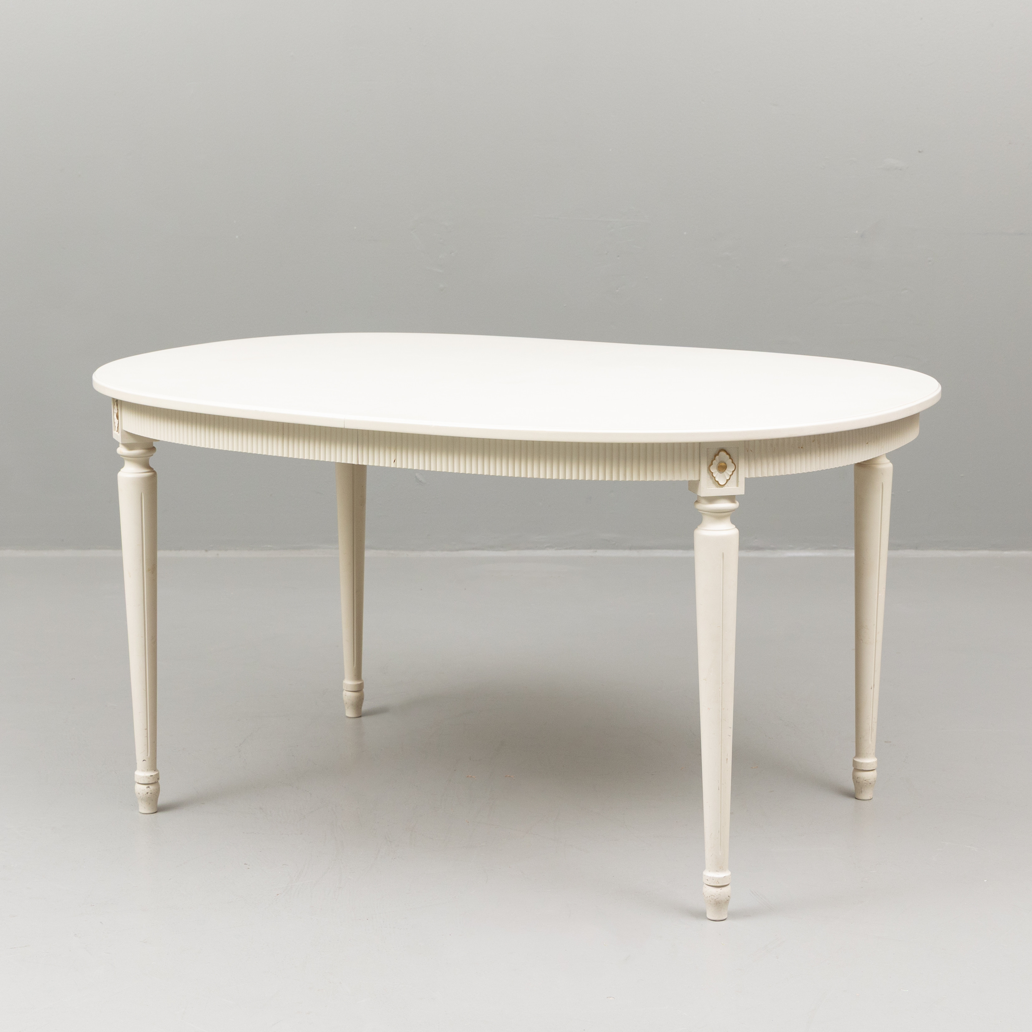 BORD, 3 delar, gustaviansk stil, 1900-talets andra hälft.