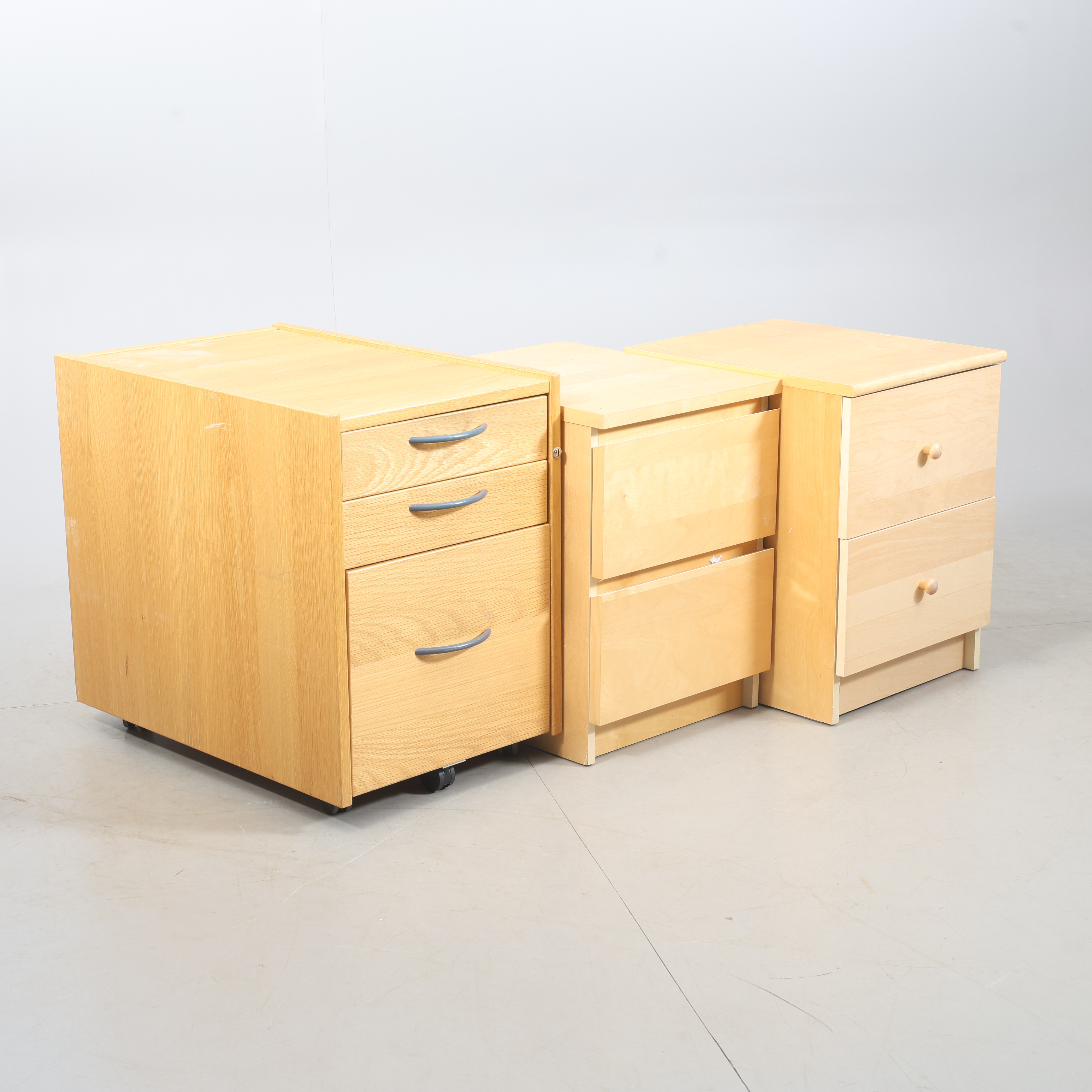 PARTI LÅDHURTSAR, 3 delar, samtida.