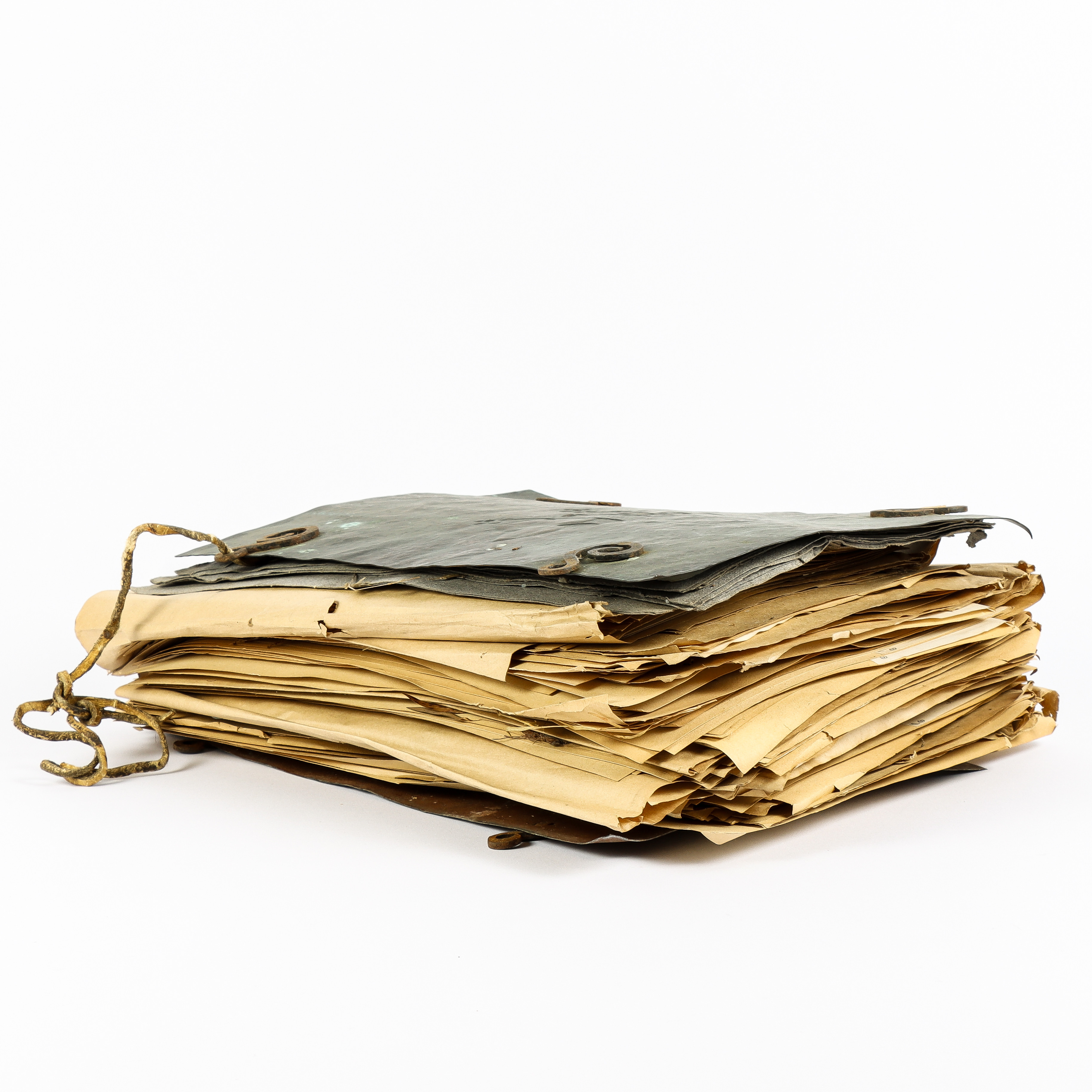 HERRBARIUM Med smidesomslag från familjen Göran 1930-tal.