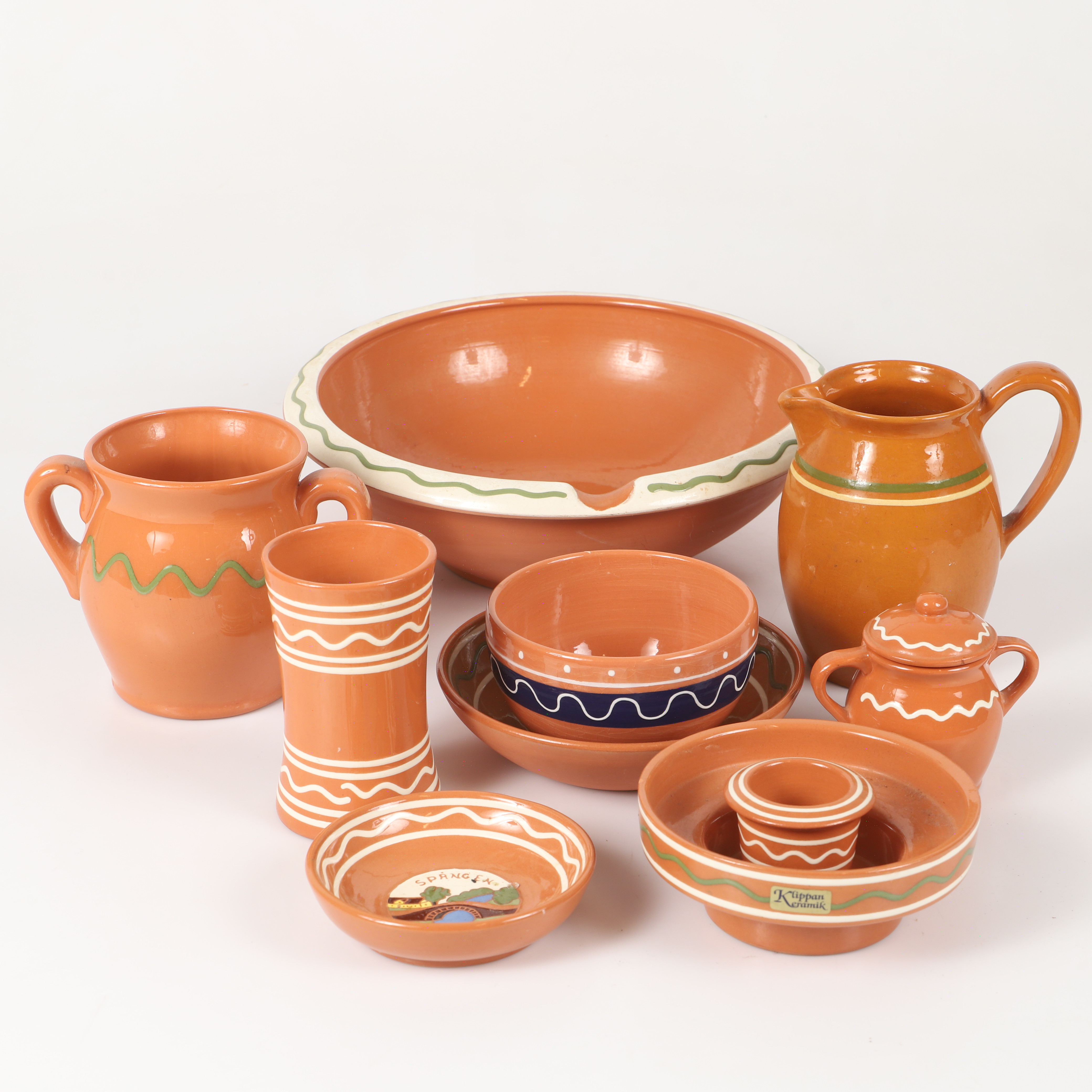 SPILLKUM M. M., 10 stycken, glaserad keramik, mestadels Klippan Keramik.