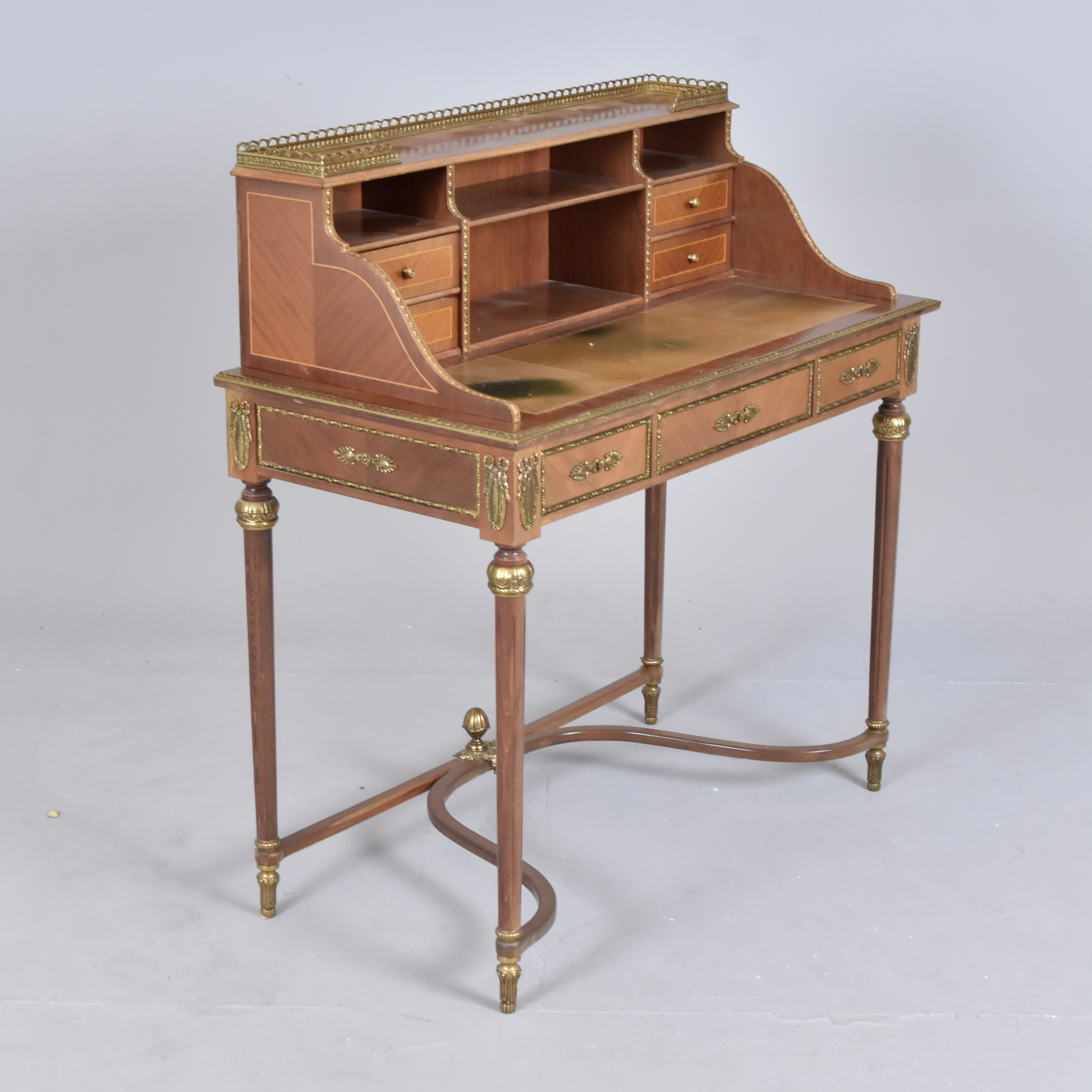 DAMARBETSBORD, mahogny/mässing, 1900-talets andra hälft.