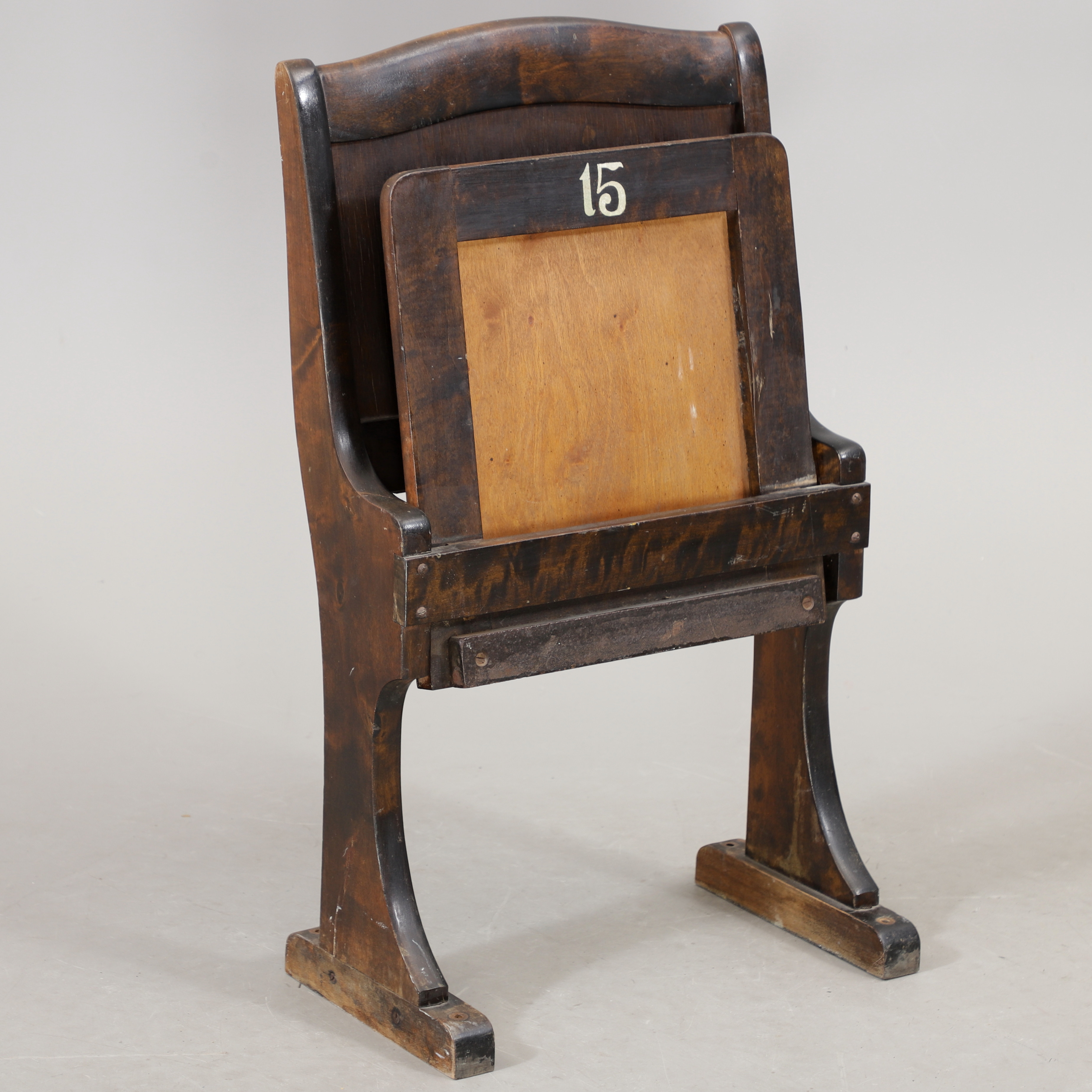 TEATERSTOL, fällbar, 1900-talets första hälft.