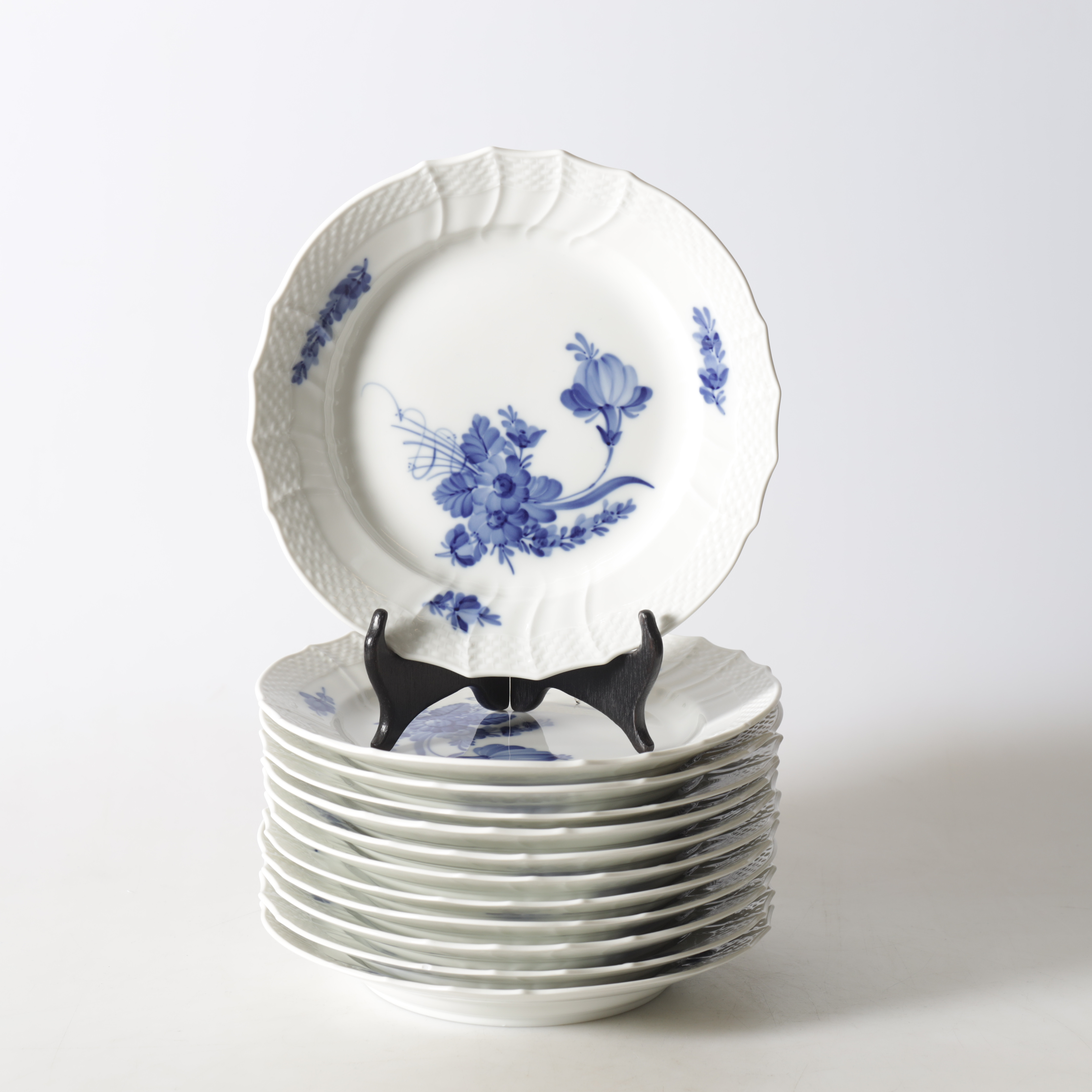 SERVIS, 94 delar, porslin, "Blå blomster", Royal Copenhagen.