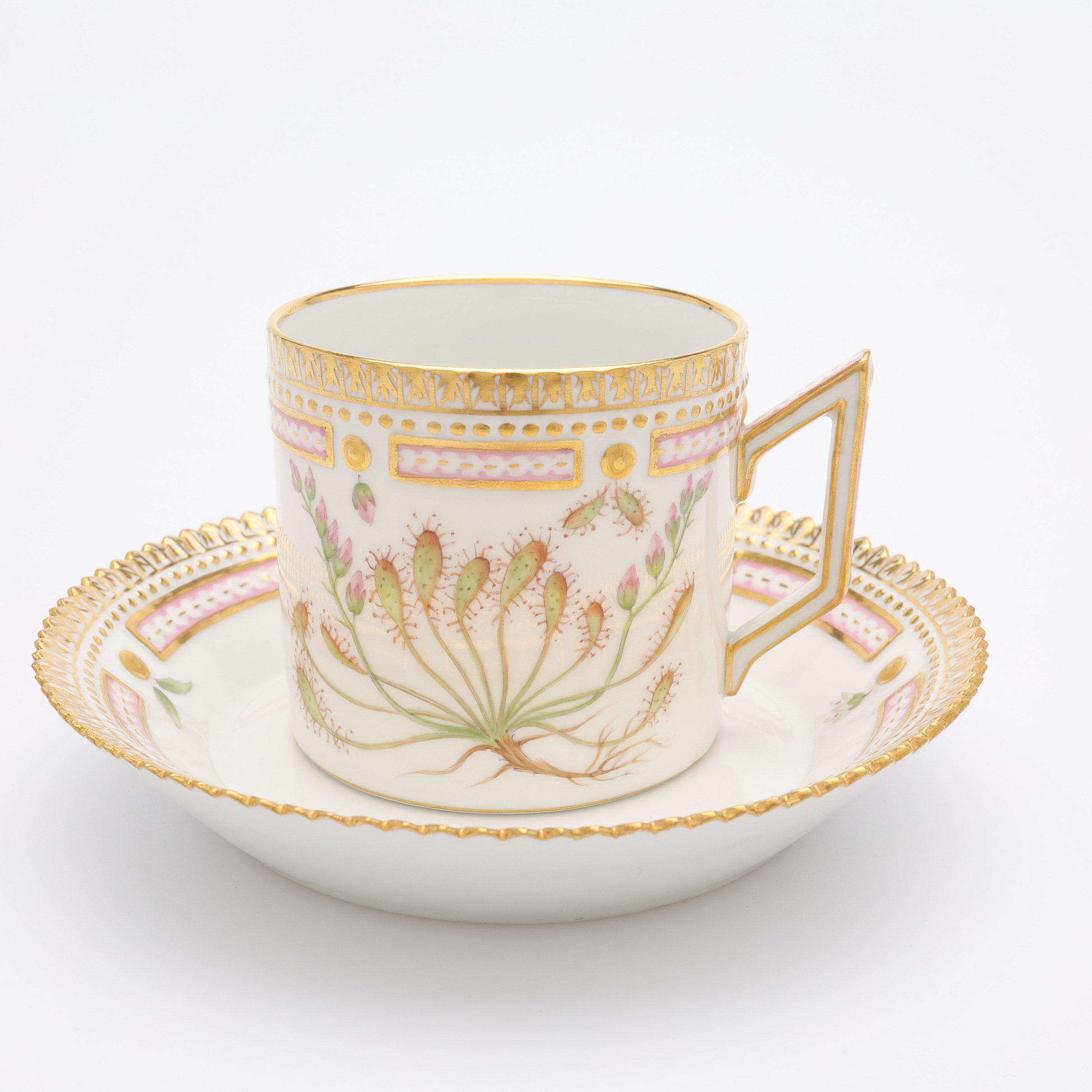 CHOKLADKOPP MED FAT, PORSLIN, FLORA DANICA, MODELLNUMMER 3513, ROYAL COPENHAGEN, DANMARK, 1962/63.