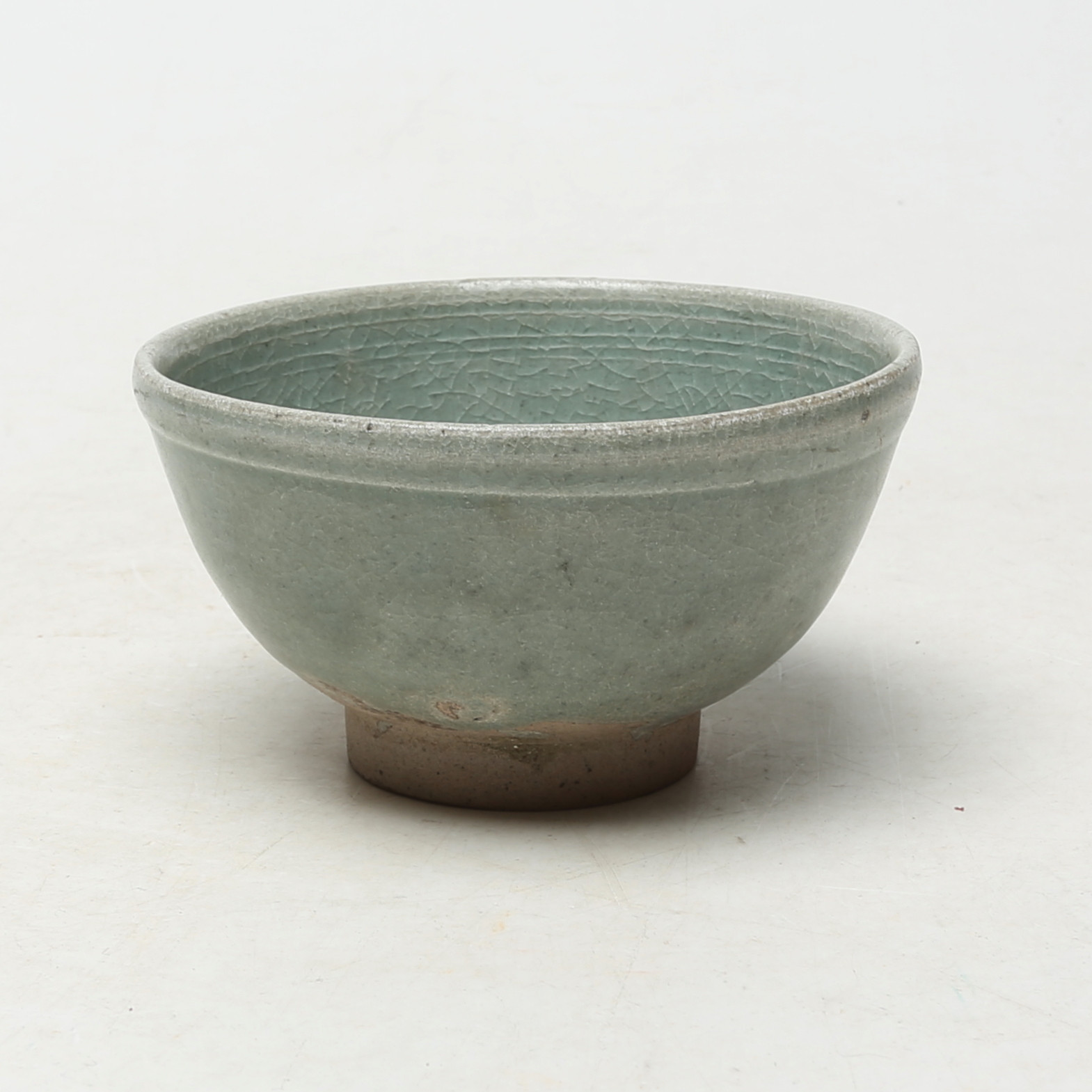 SKÅL, keramik, sannolikt vrakfynd, enligt etikett Thailand, 1400-tal.