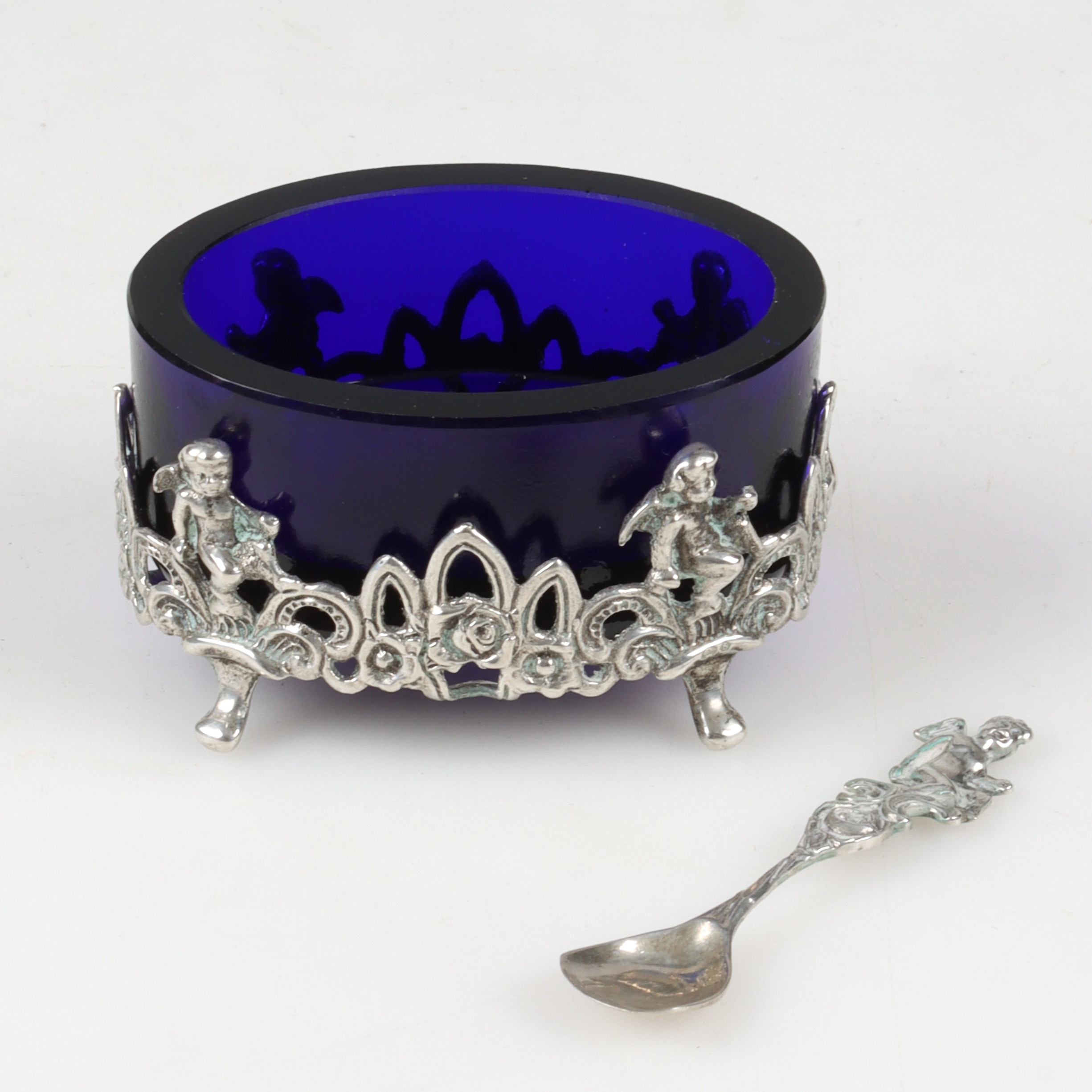 SALTKAR, silver och glas, 1900-tal.