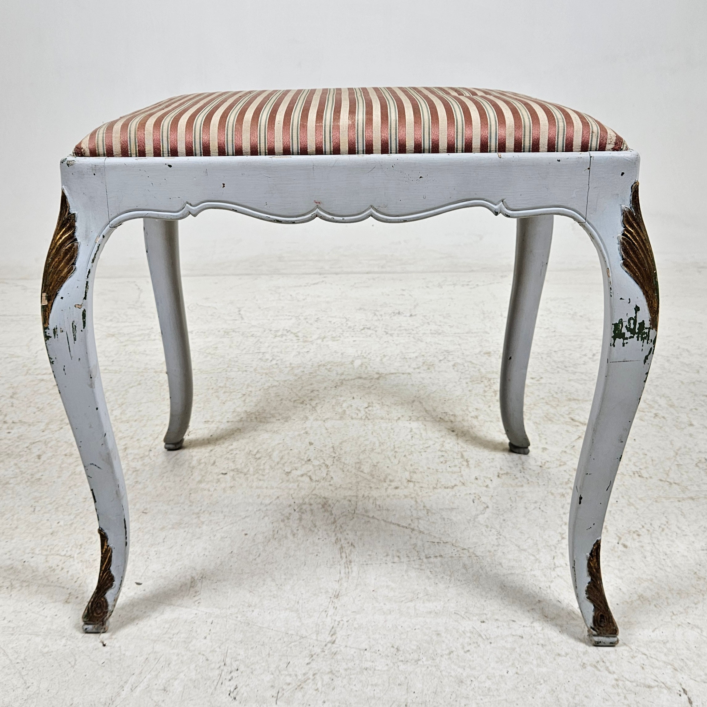 TABURETT, rokokostil, 1900-talets första hälft.