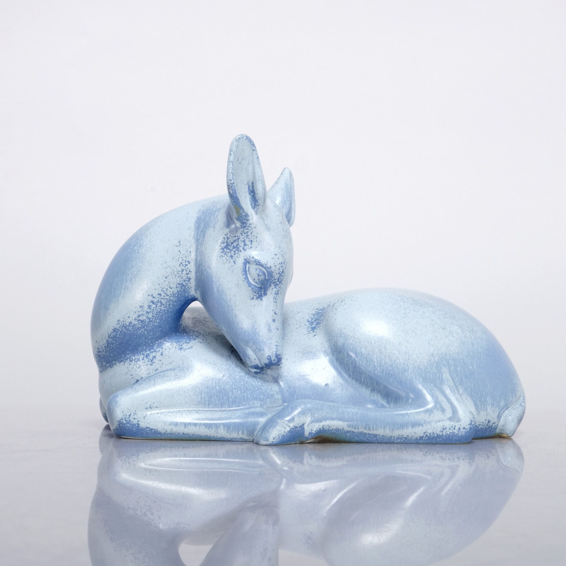 GUNNAR NYLUND. Skulptur "Rådjur" Rörstrand, Signerad & numrerad: 246/250.