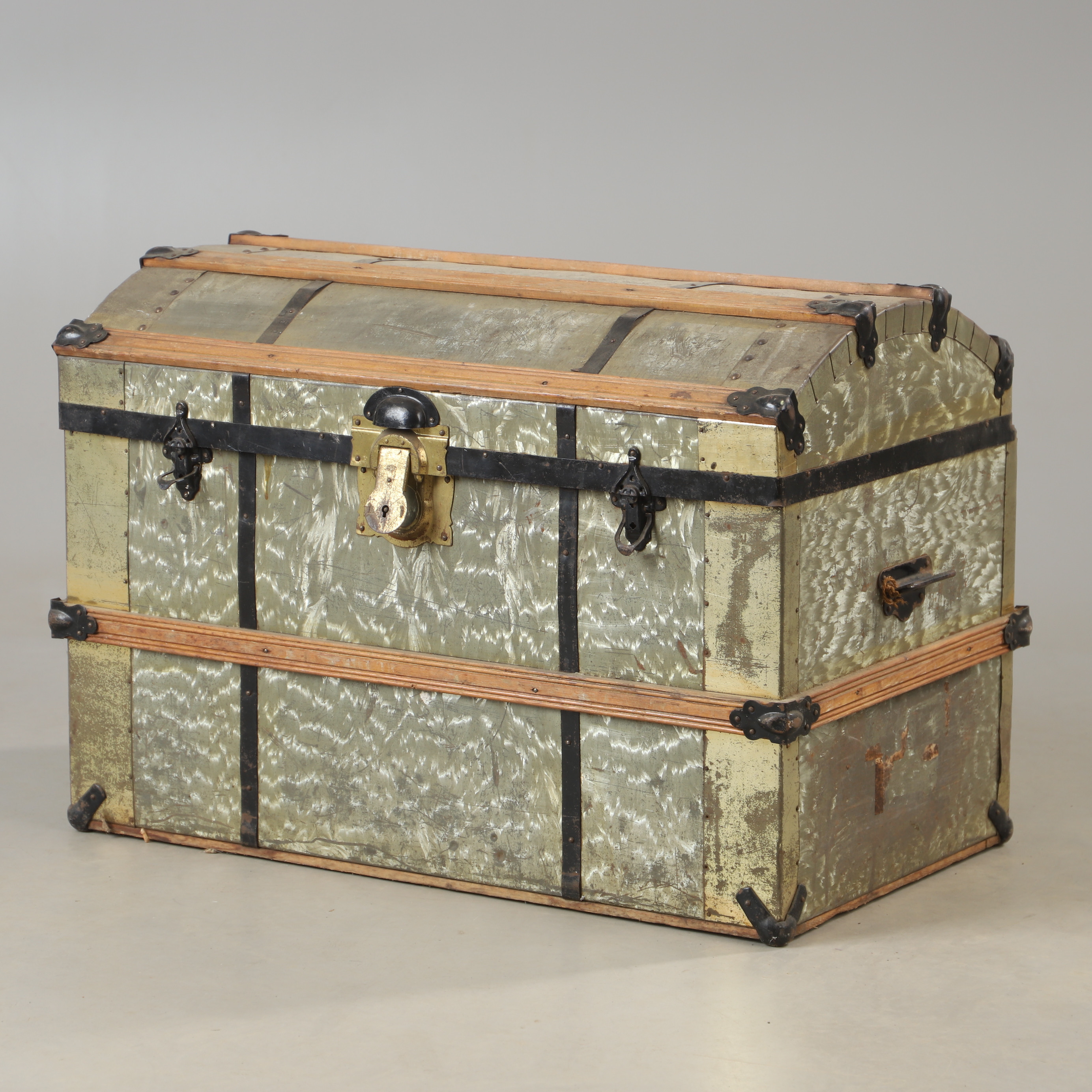 KOFFERT, 1900-talet första hälft.