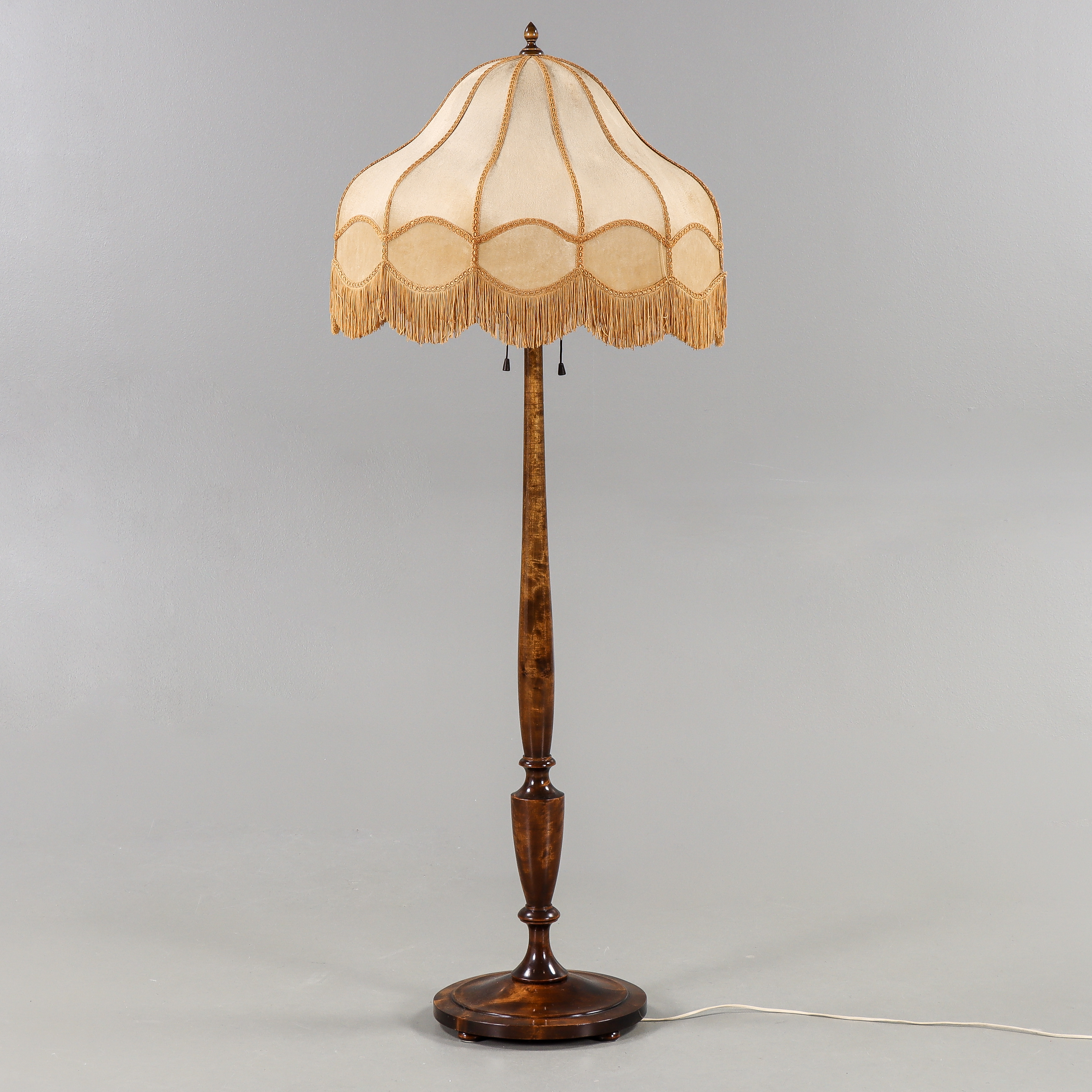 GOLVLAMPA Björk, Vidus, modell nr 537, Arvika, 1930-tal.