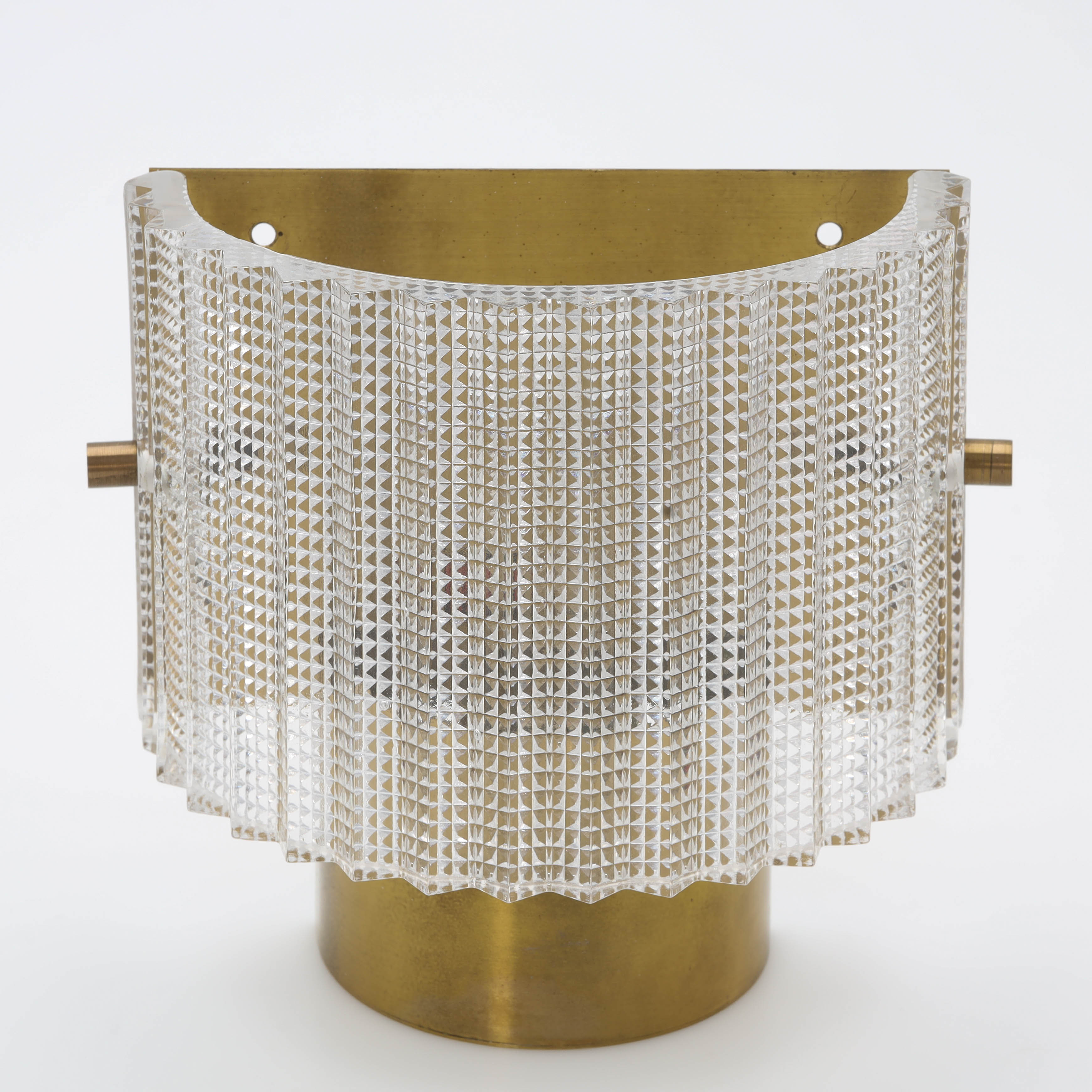 CARL FAGERLUND. Vägglampa, mässing & formpressat glas, etikettmärkt, Orrefors.