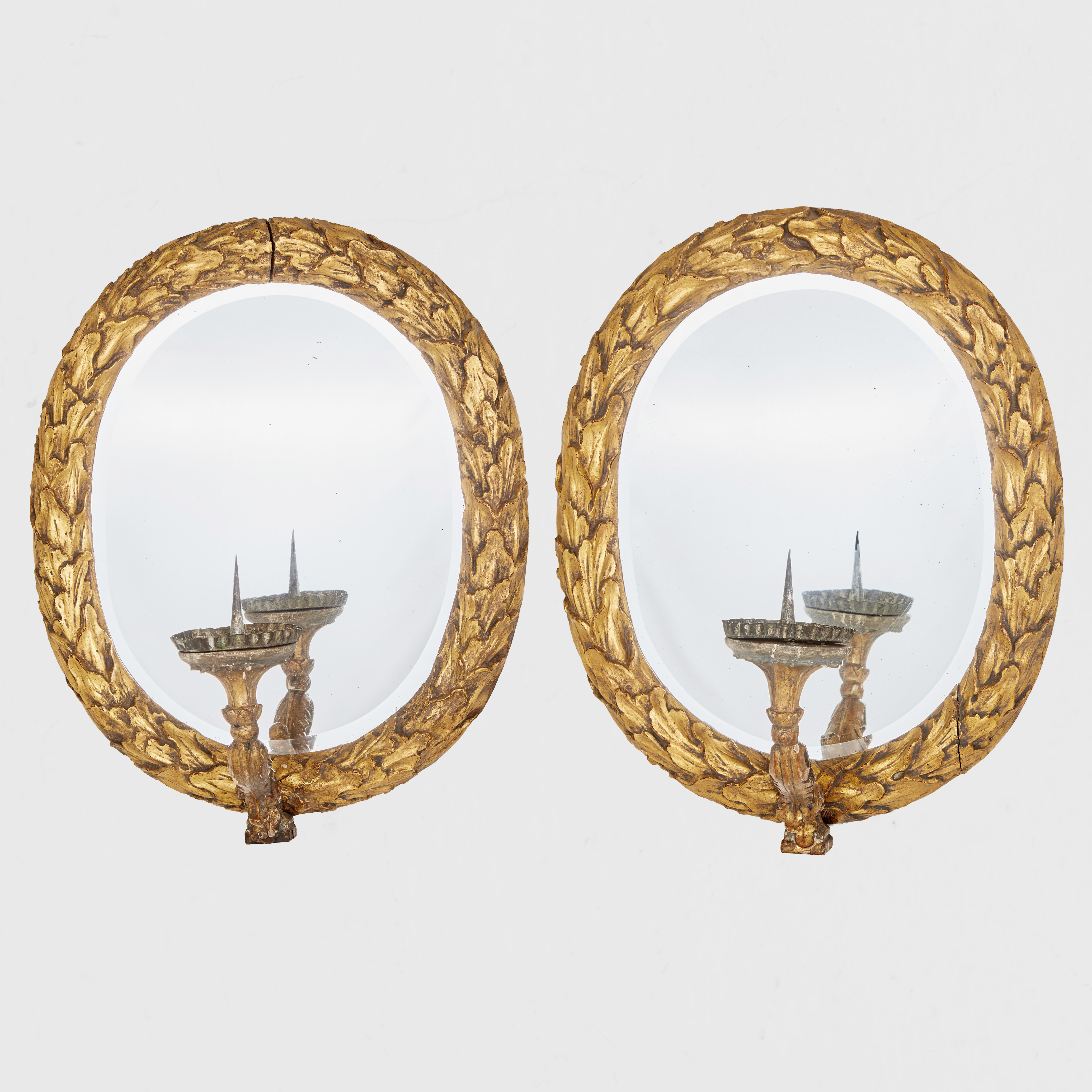 SPEGELLAMPETTER, ett par, barock, 1700-tal, skuren dekor, förgylld.