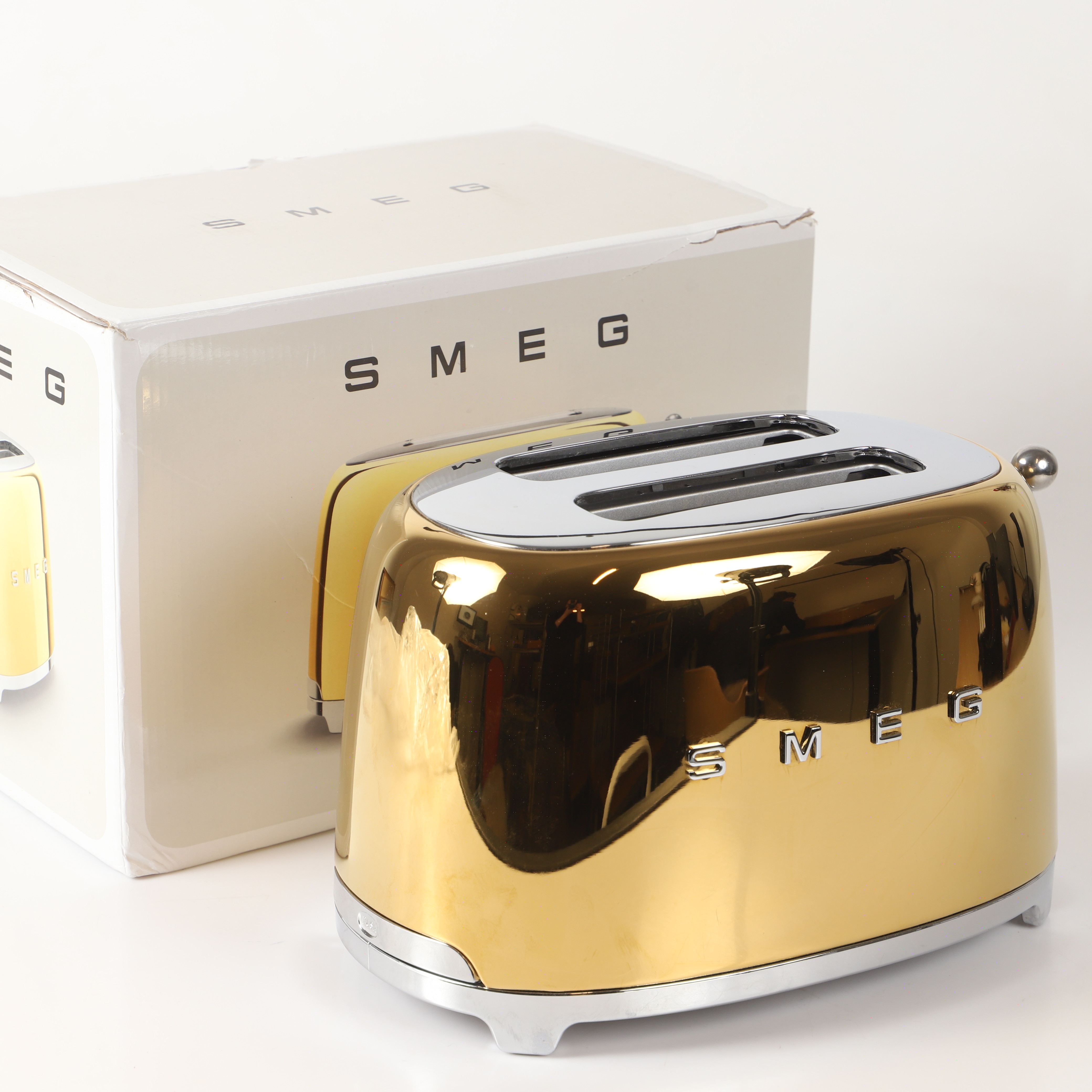 SMEG. Brödrost, förgylld, Italien 2000-tal.