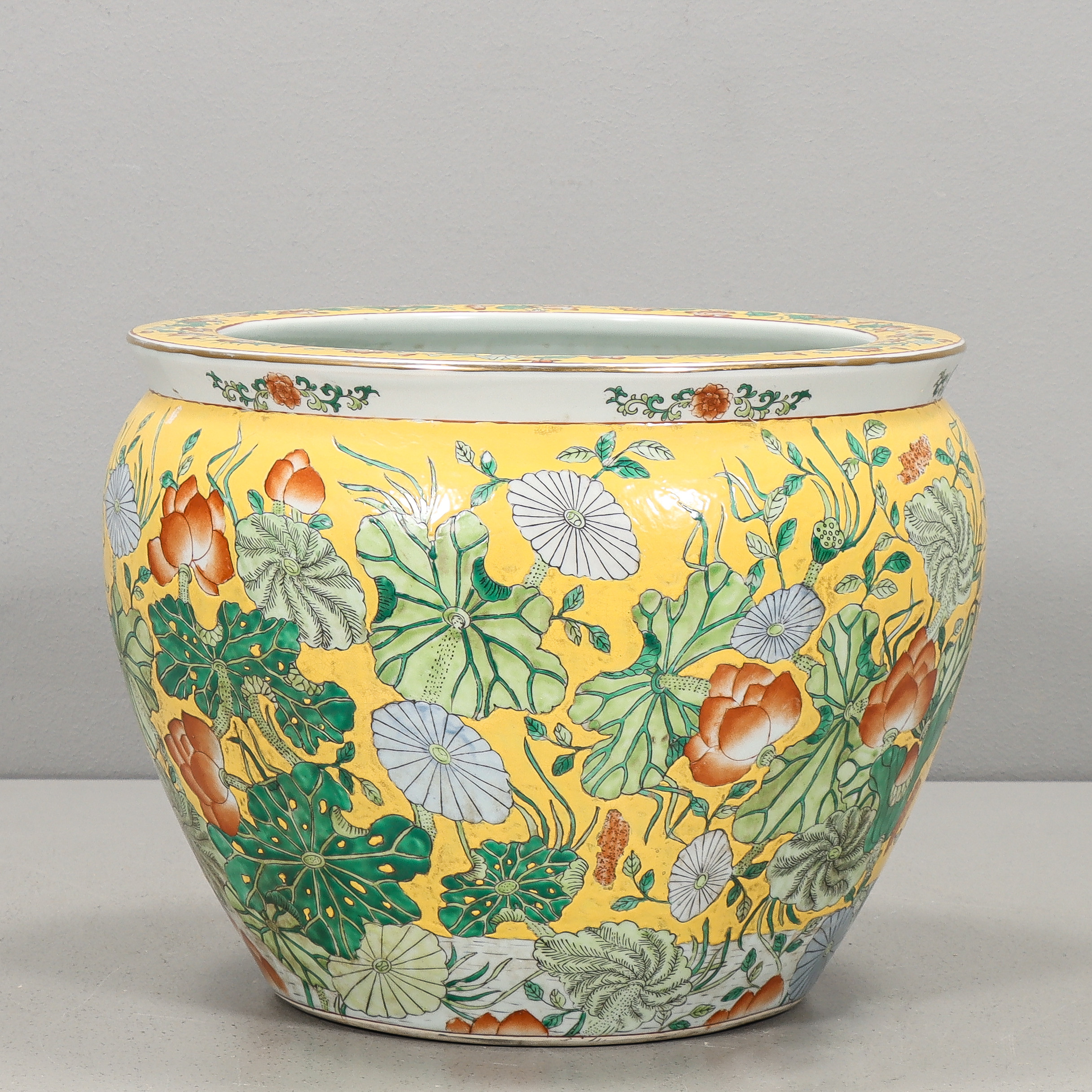 FISKBASSÄNG Kina, 1900-tal.