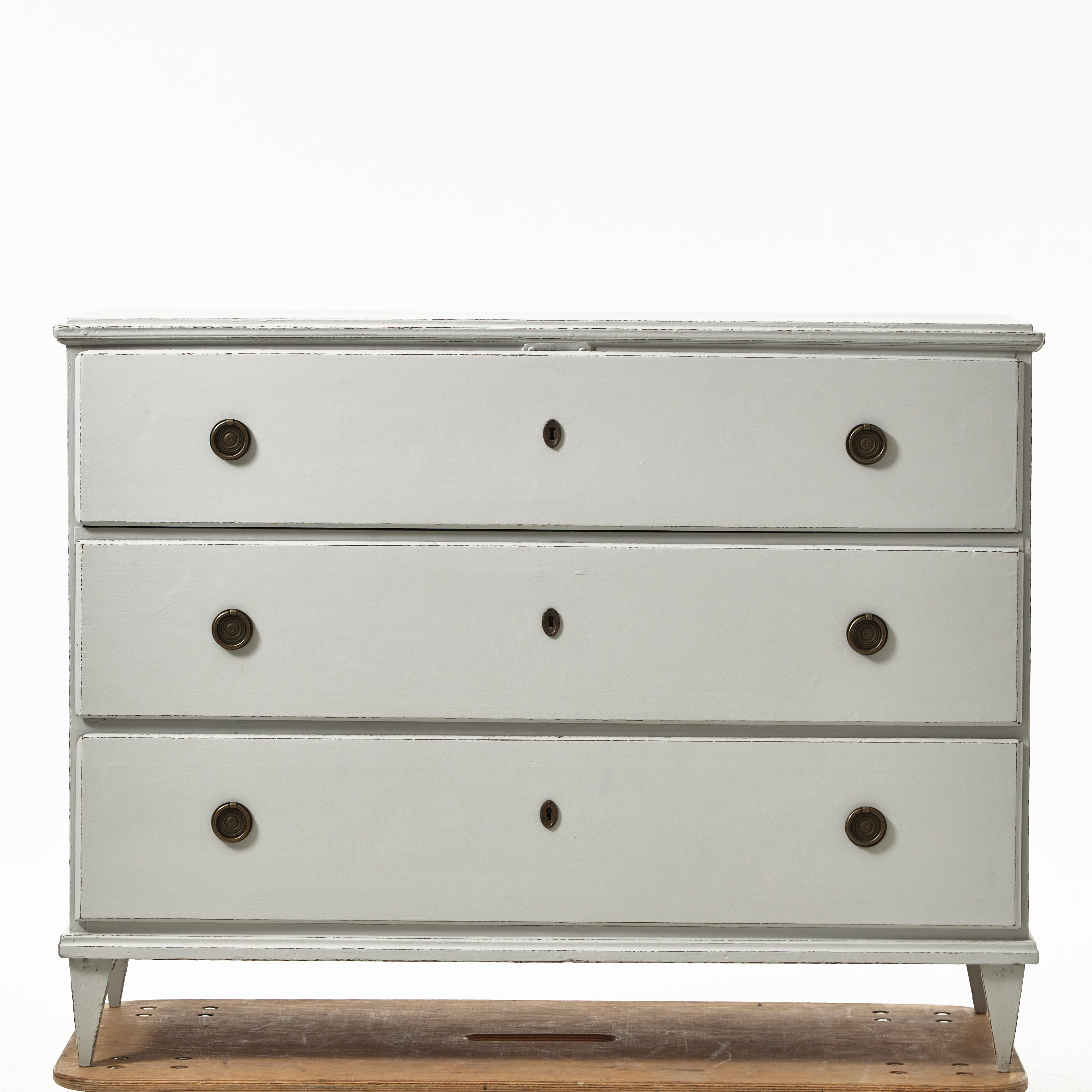 BYRÅ, 1800-tal, bemålad.