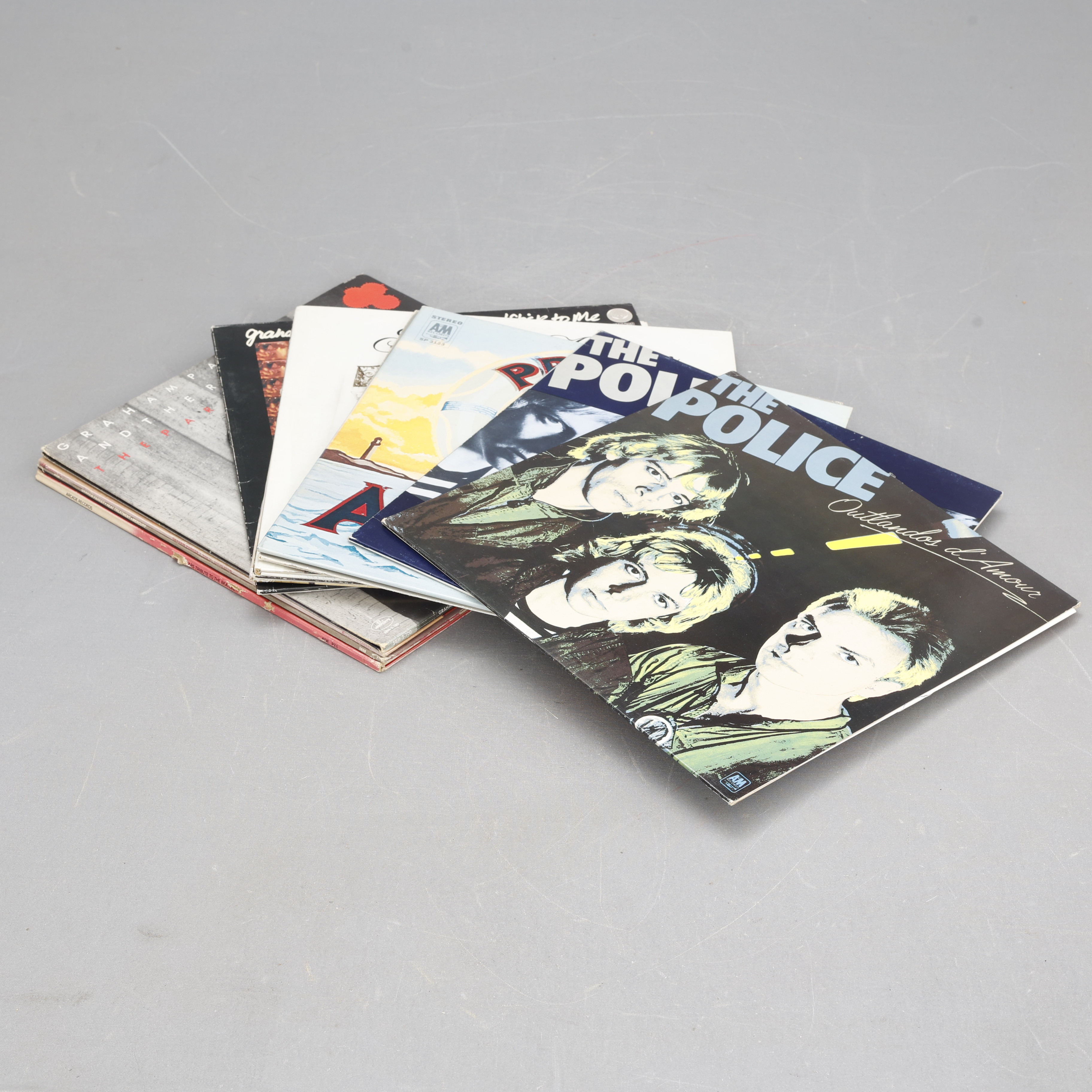 VINYLSKIVOR, 13 stycken, blandade artister, en signerad.